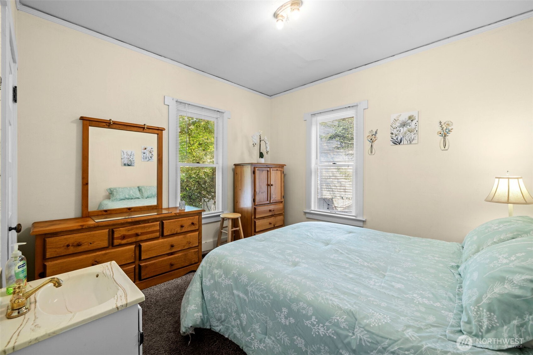 2706 S Judkins Street Property Photo 9