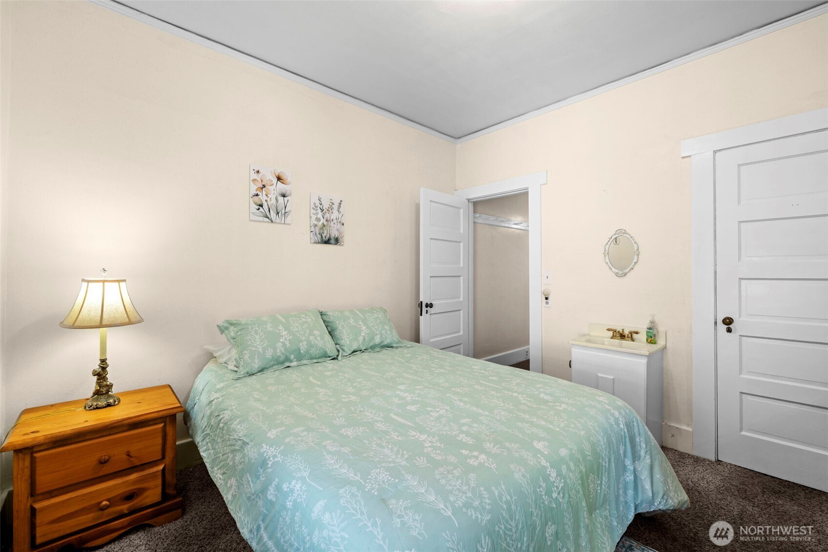 2706 S Judkins Street Property Photo 10