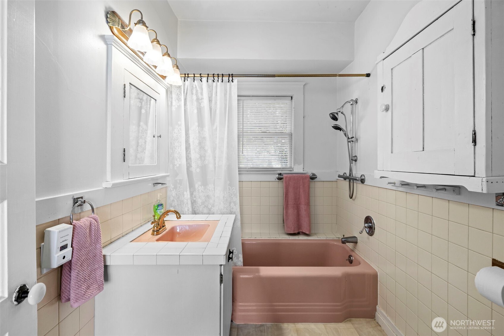 2706 S Judkins Street Property Photo 12