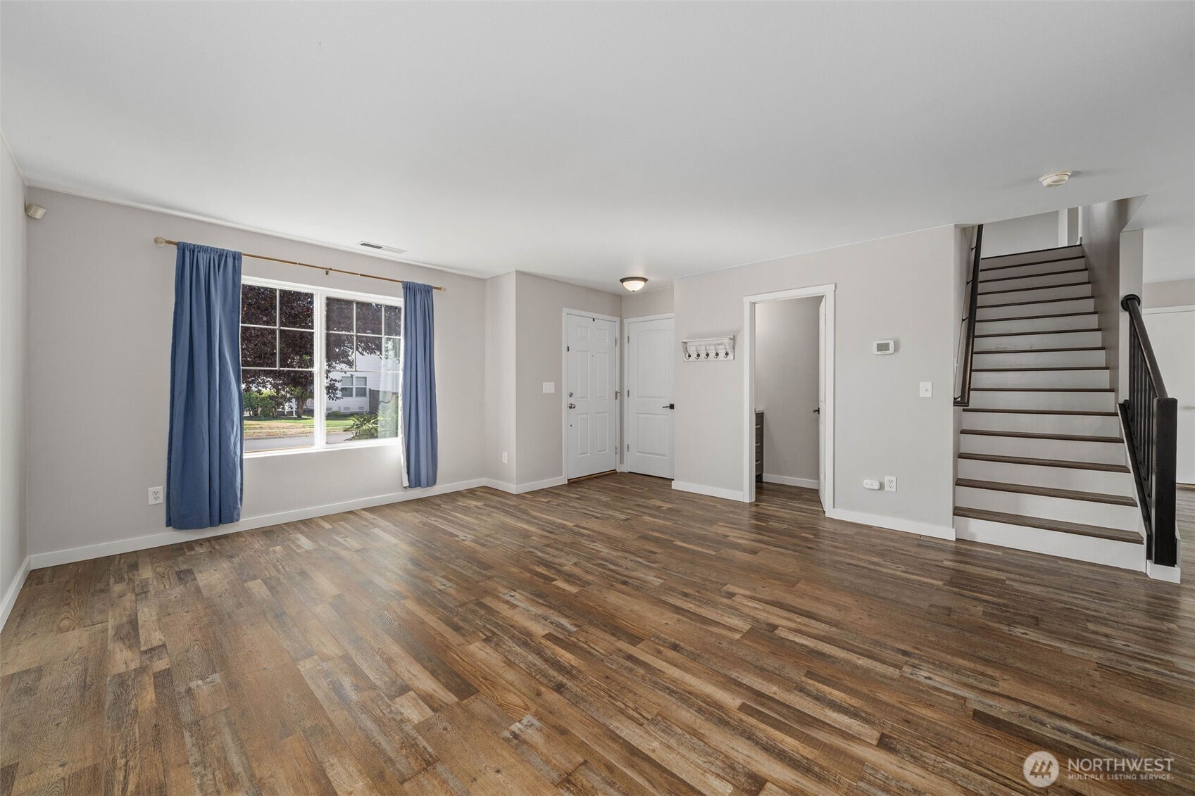 18502 94th Avenue Property Photo 8