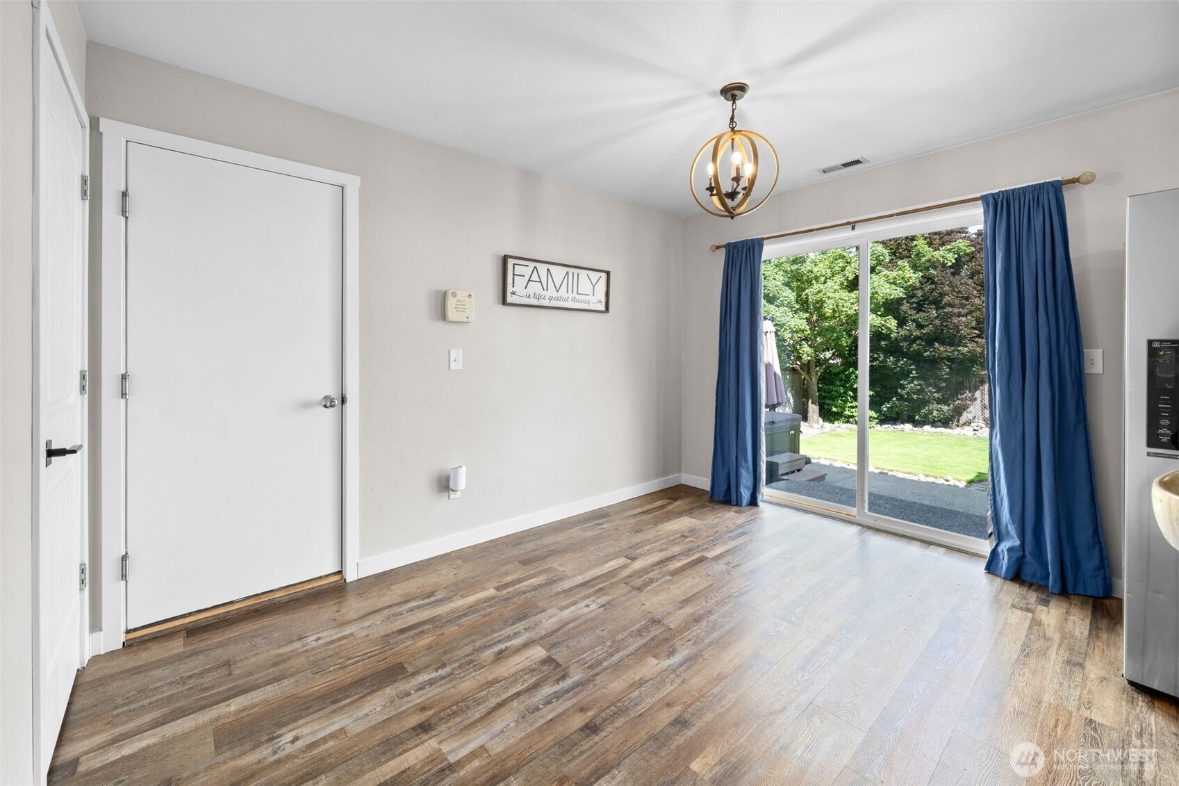 18502 94th Avenue Property Photo 10