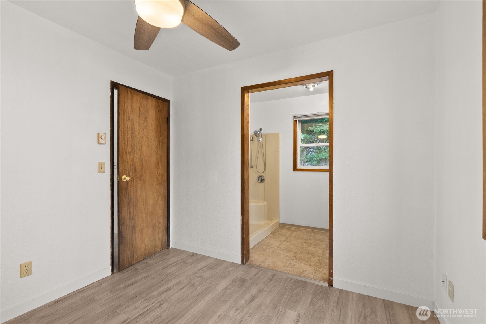995 Davis Lake Road Property Photo 15