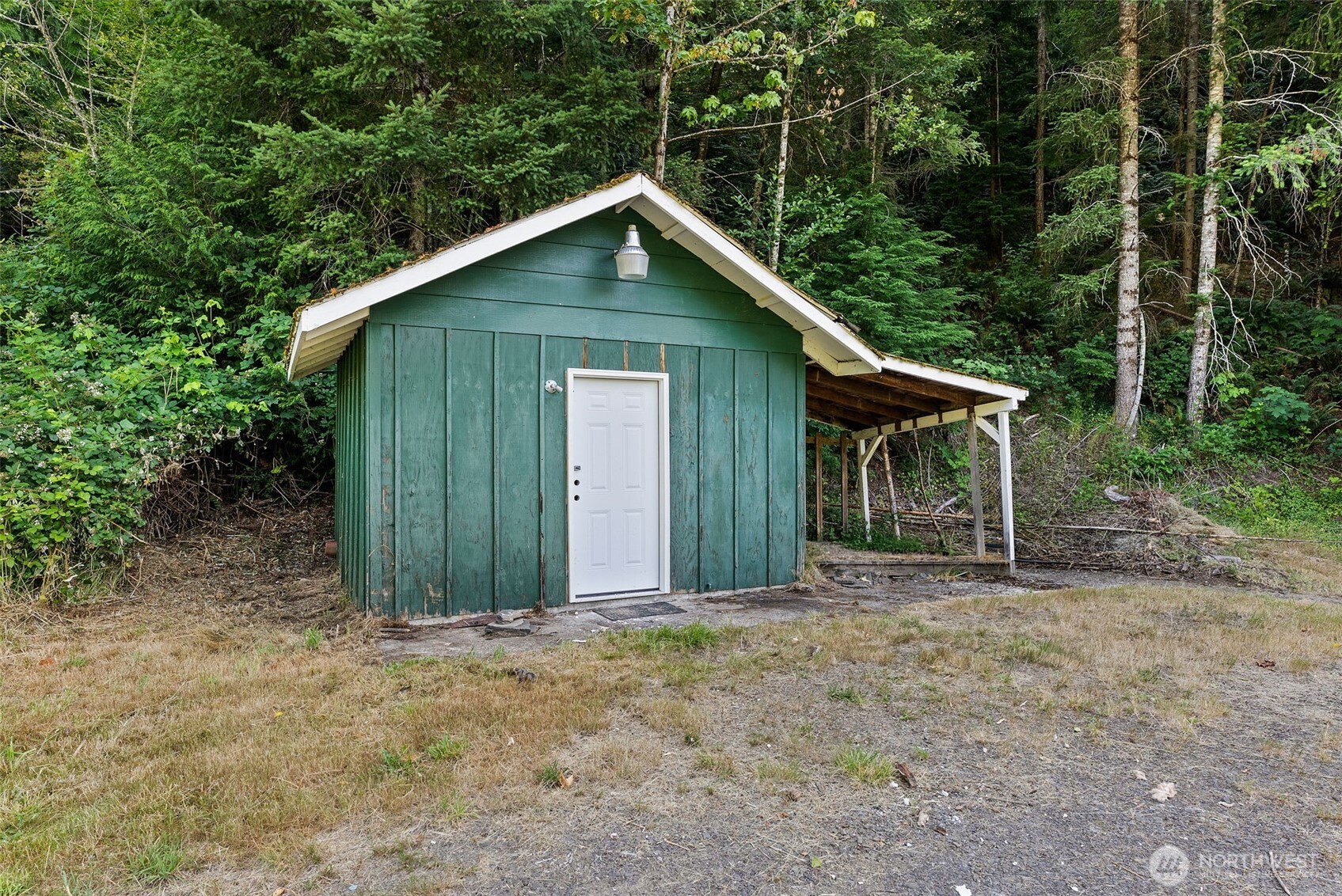 995 Davis Lake Road Property Photo 25