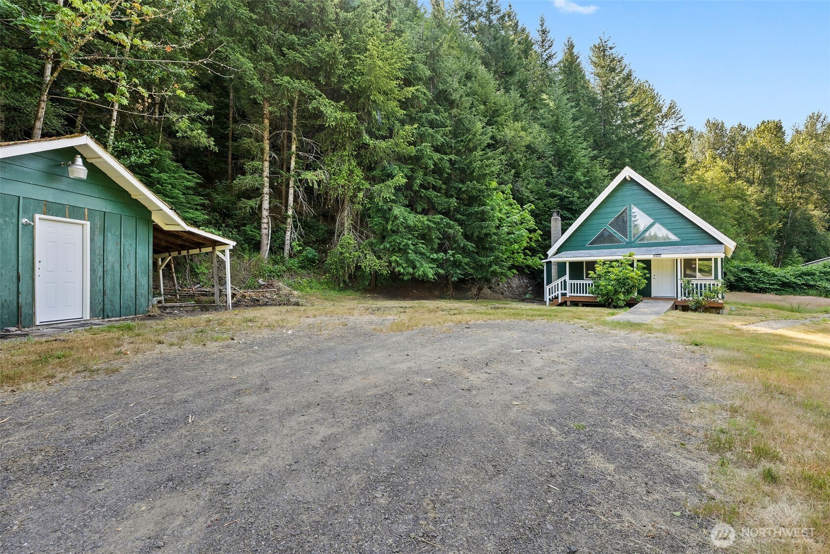 995 Davis Lake Road Property Photo 28