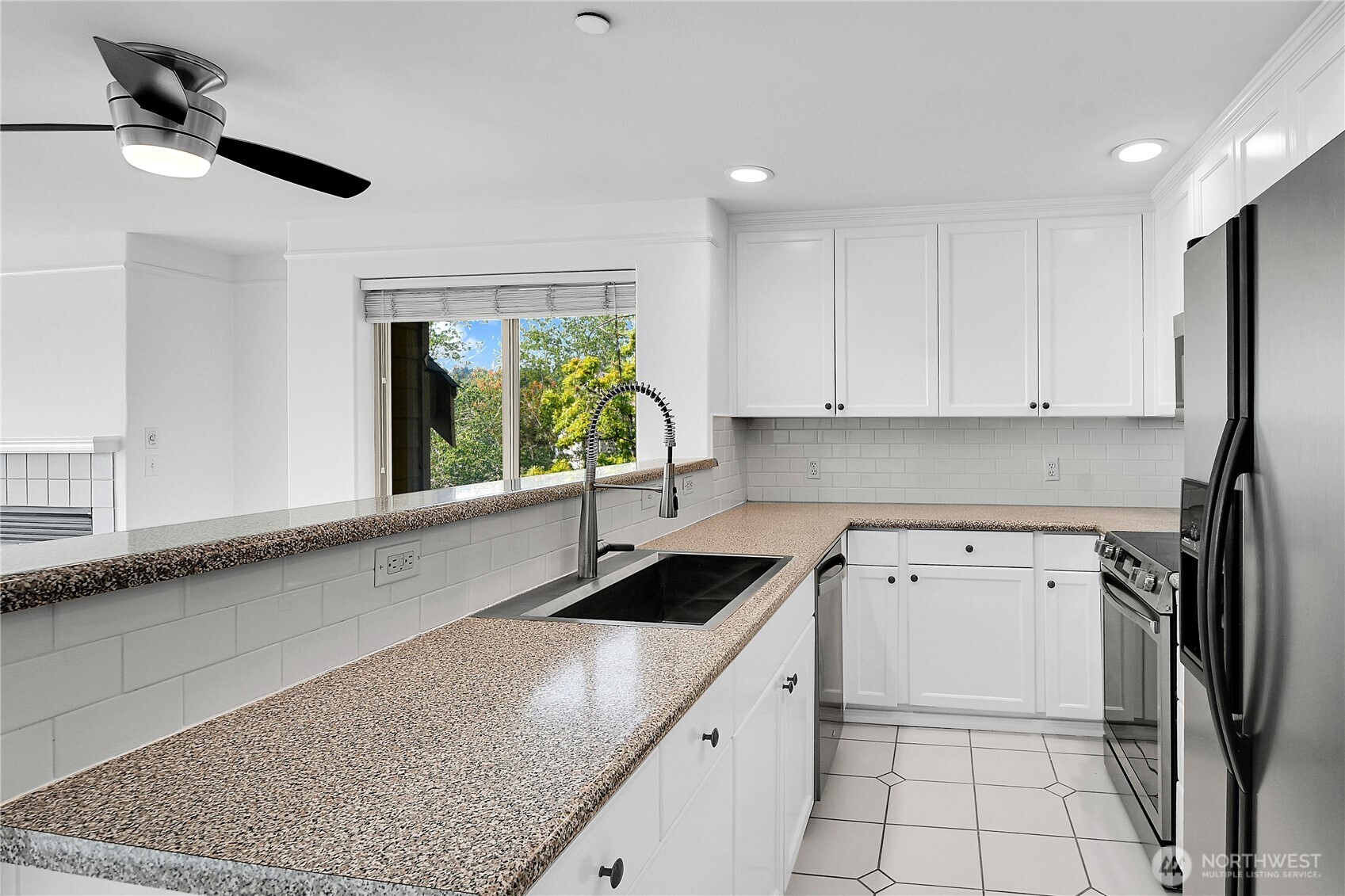 15330 Sunwood Boulevard E304 Property Photo 17