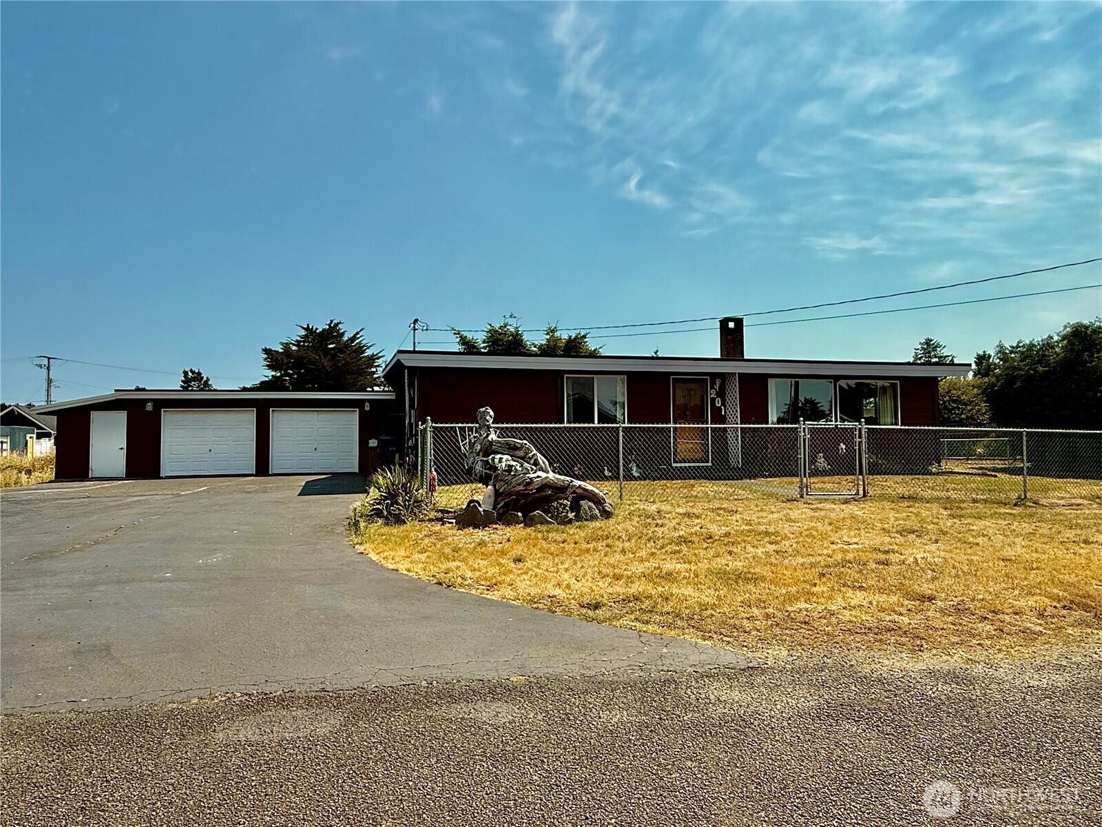 201 W Seattle Avenue Property Photo 1