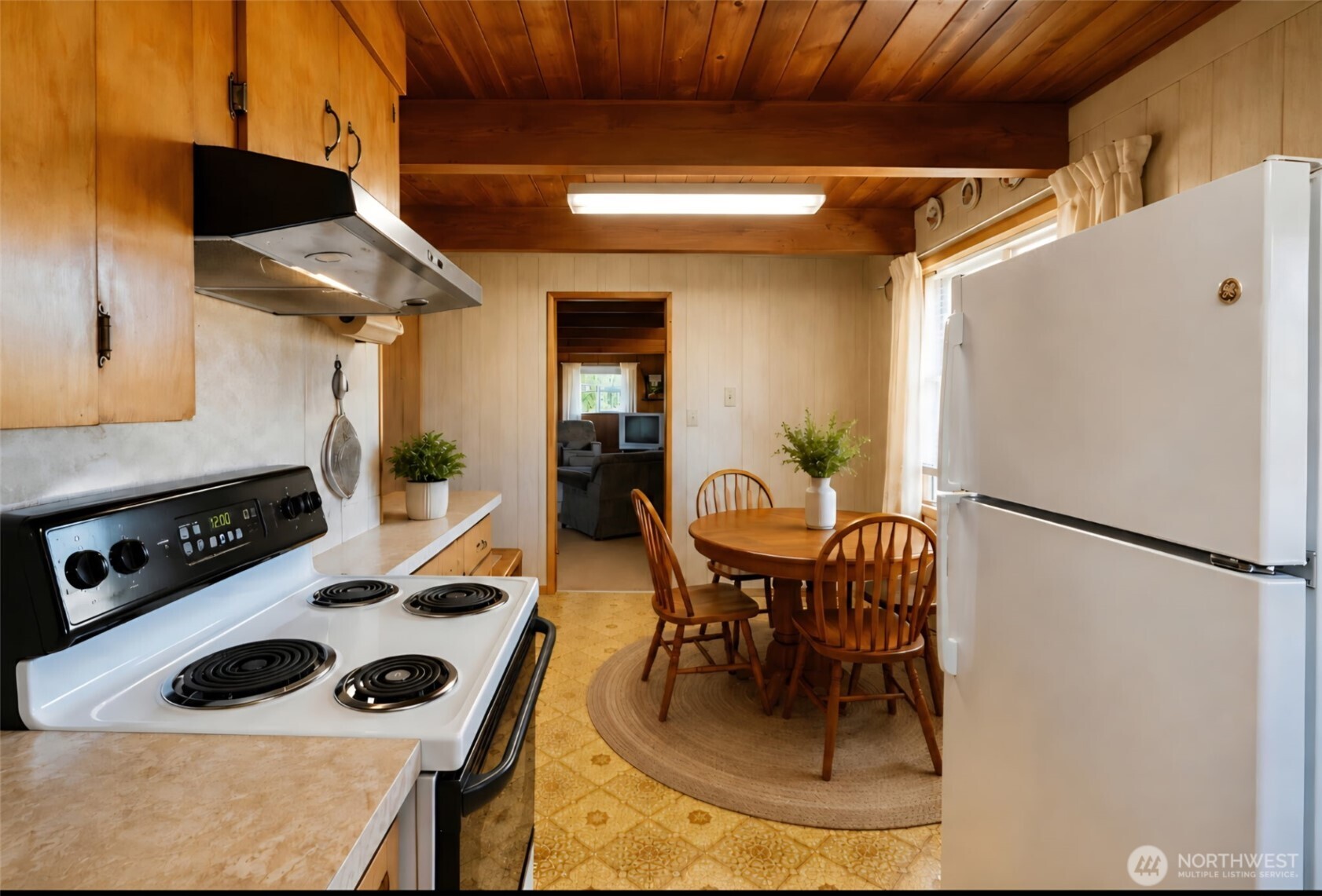 201 W Seattle Avenue Property Photo 14