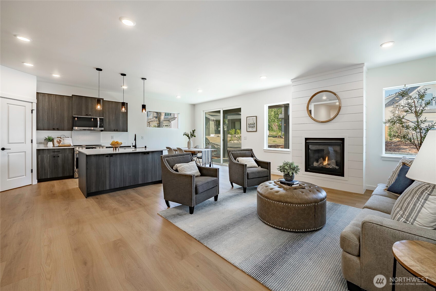 3011 Cedar View Way Property Photo 4