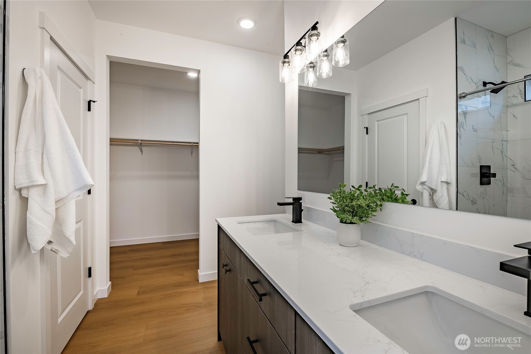 3011 Cedar View Way Property Photo 13