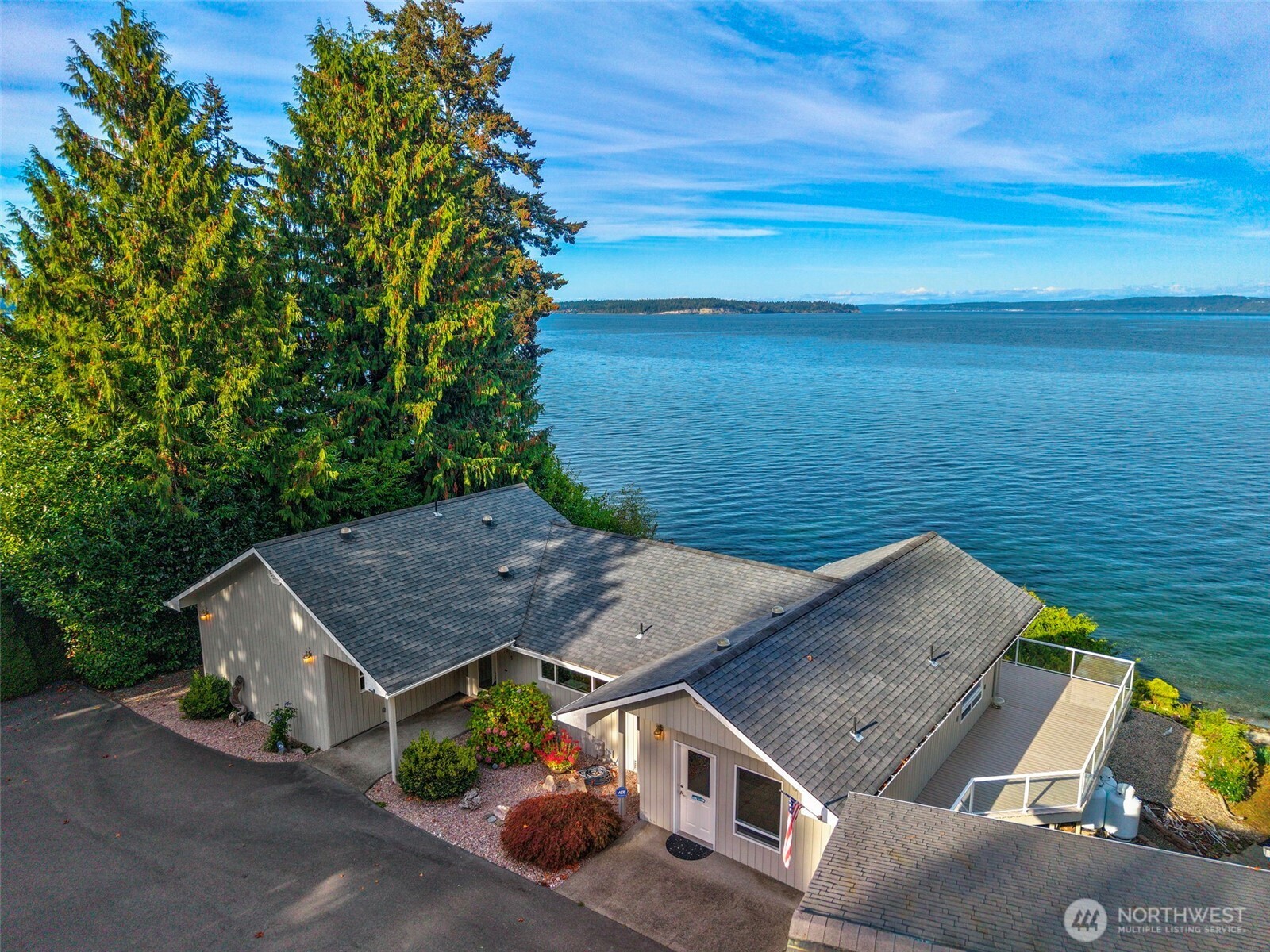 131 S Bay Way Property Photo 3