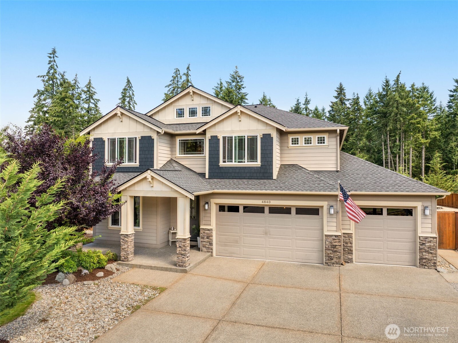 4840 Skylark Street Property Photo 2