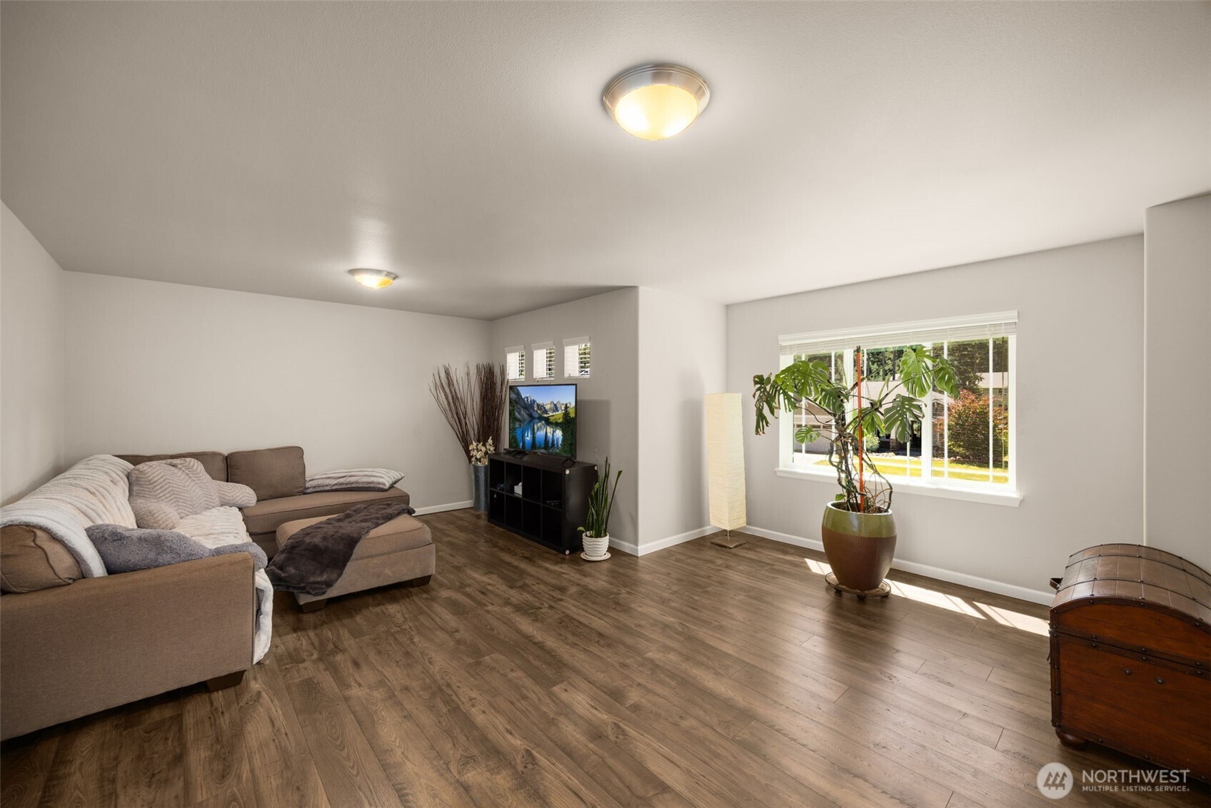4840 Skylark Street Property Photo 18