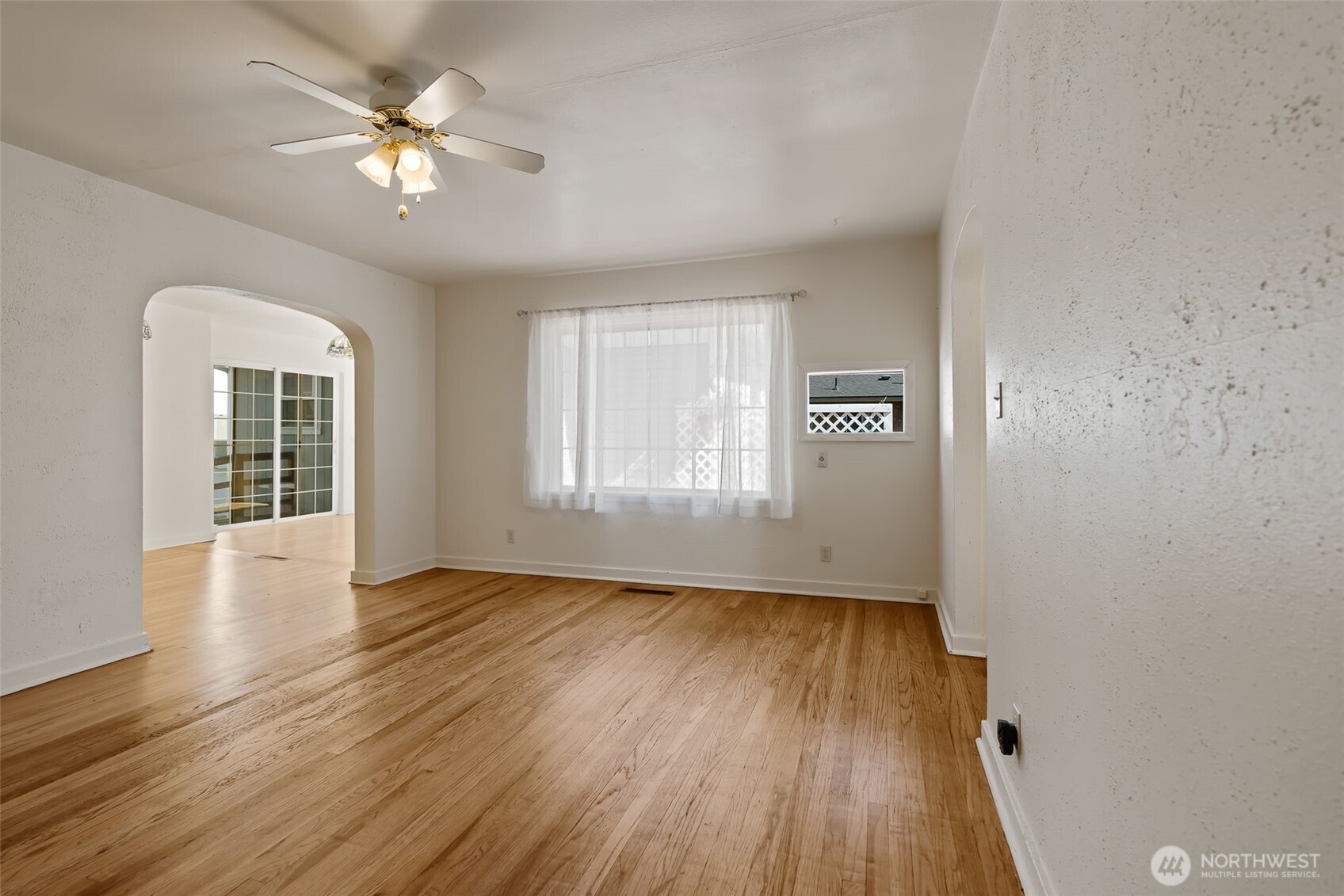 203 S Sprague Street Property Photo 7