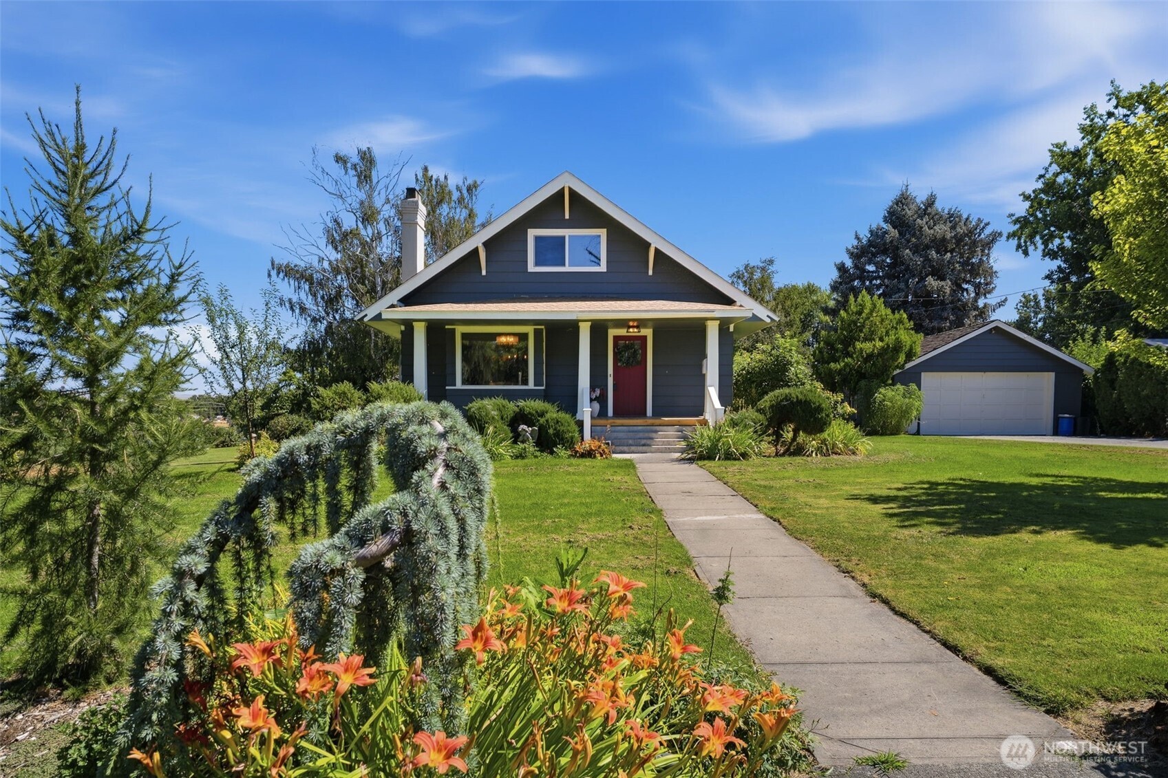106 7th Street Property Photo 1