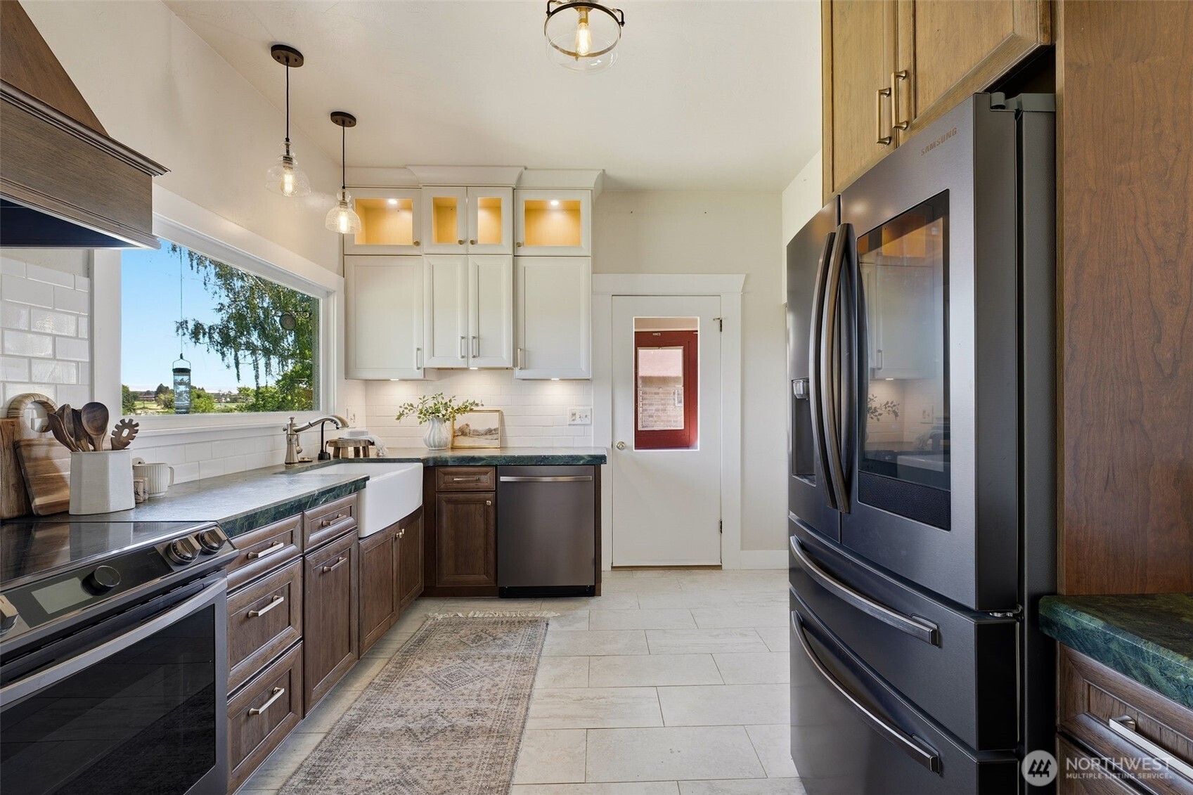 106 7th Street Property Photo 21