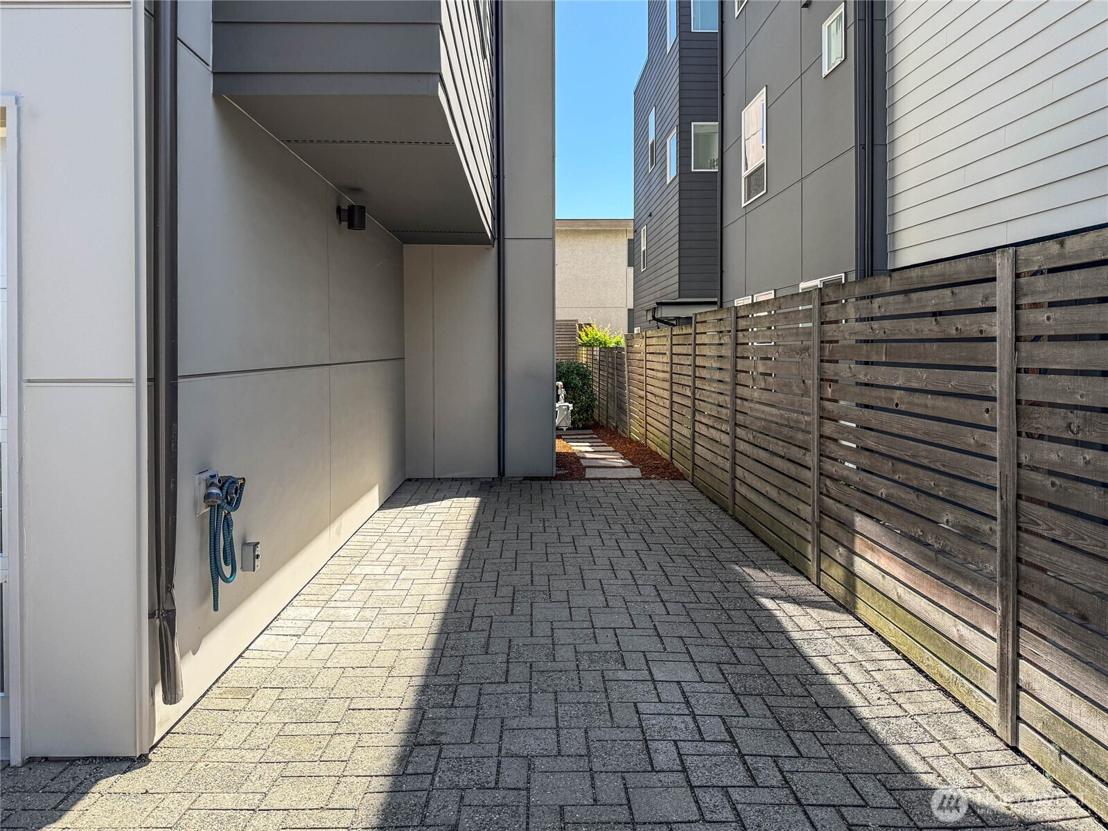 4222 Linden Avenue Property Photo 29