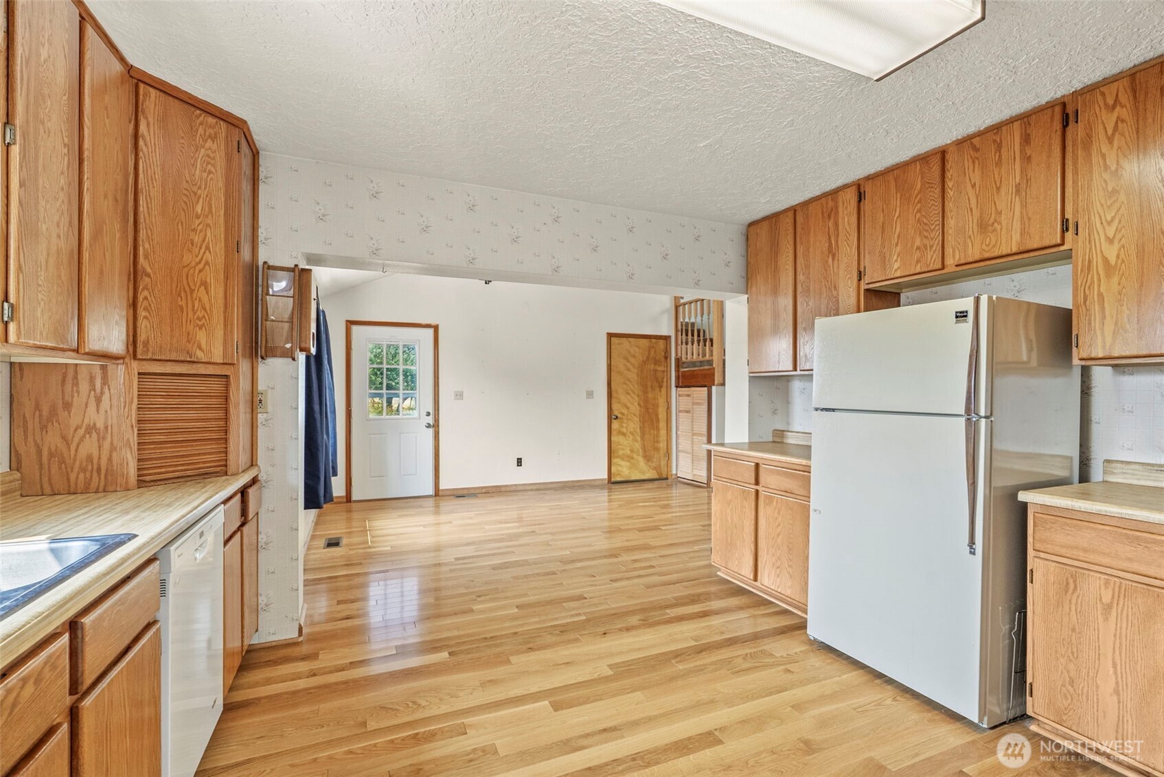 2631 48th Avenue Property Photo 6