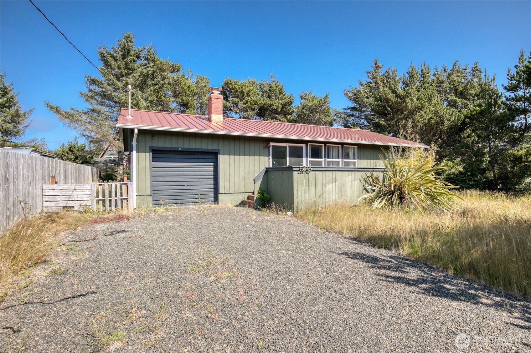 516 Sand Dune Avenue Property Photo 2