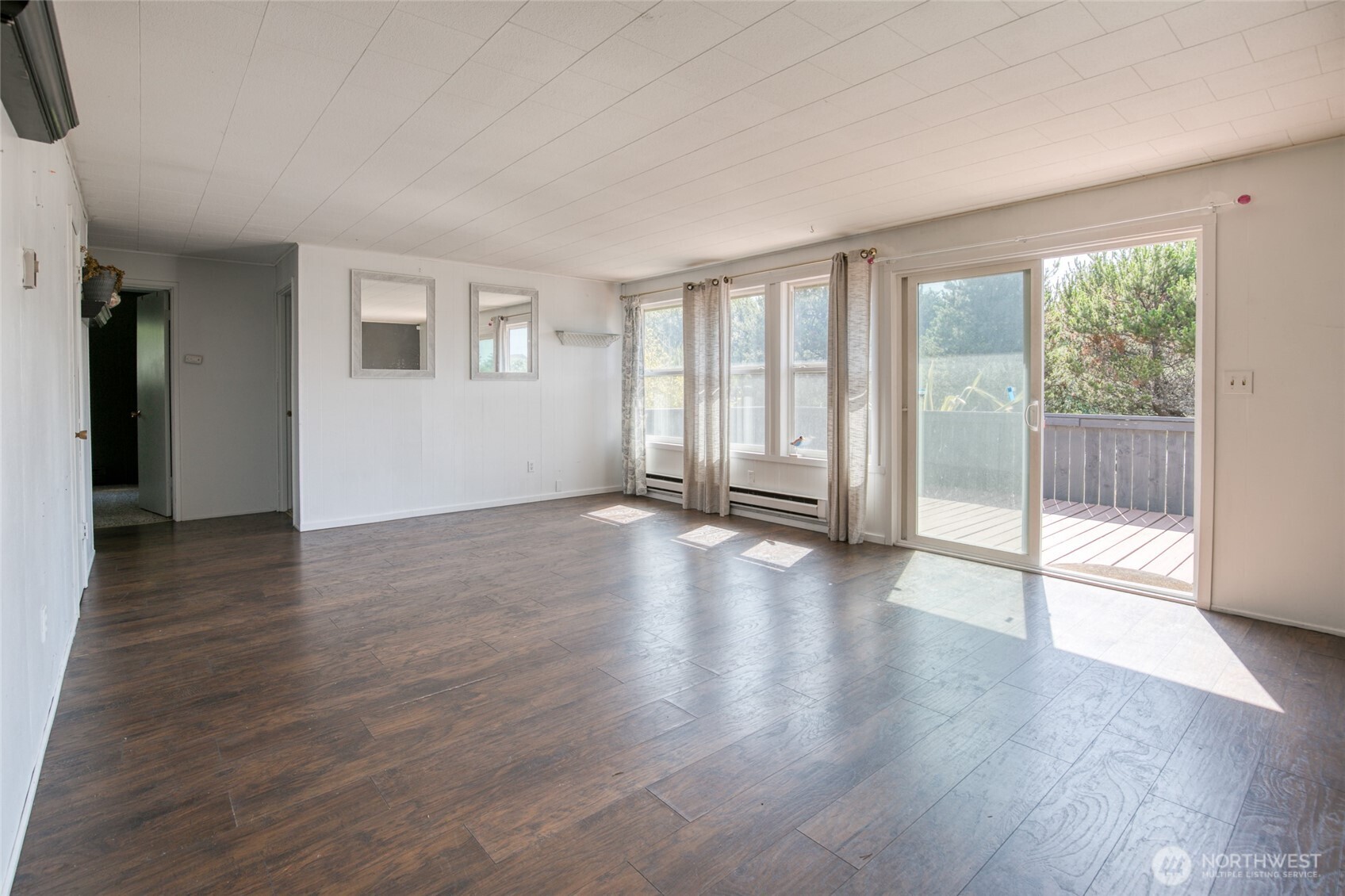 516 Sand Dune Avenue Property Photo 3