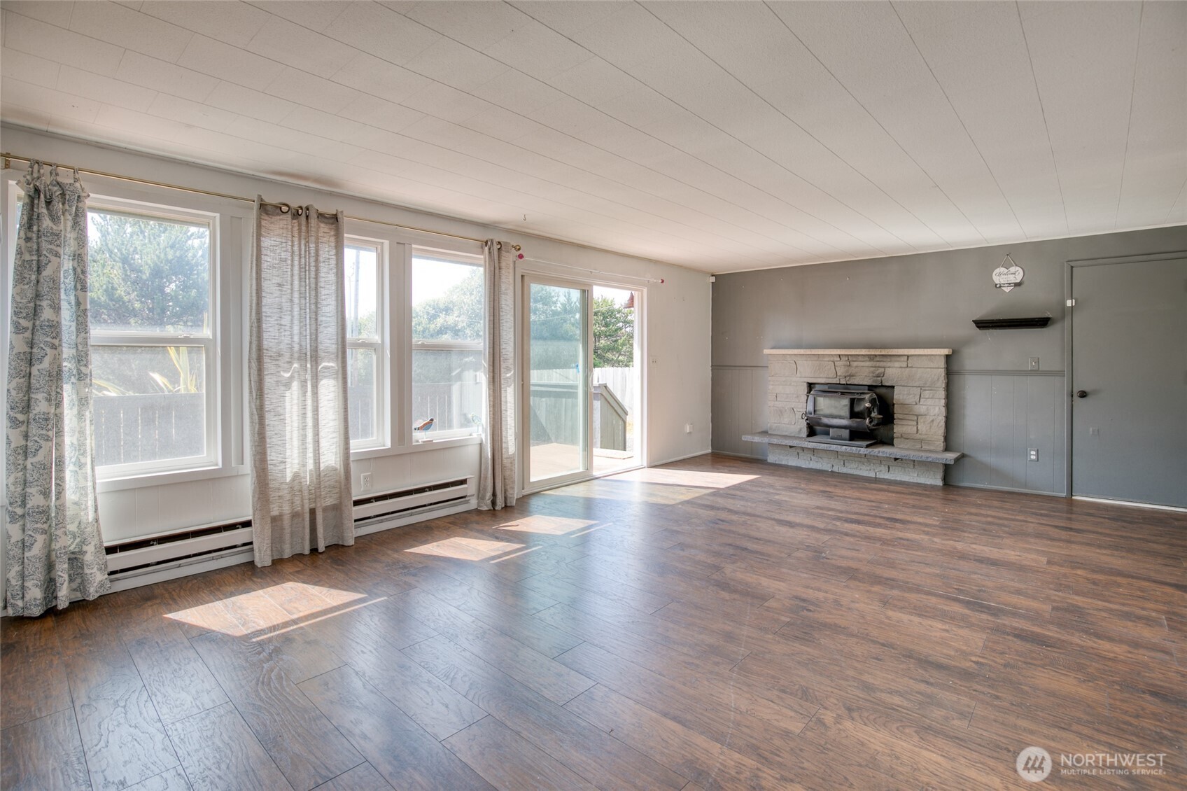 516 Sand Dune Avenue Property Photo 4
