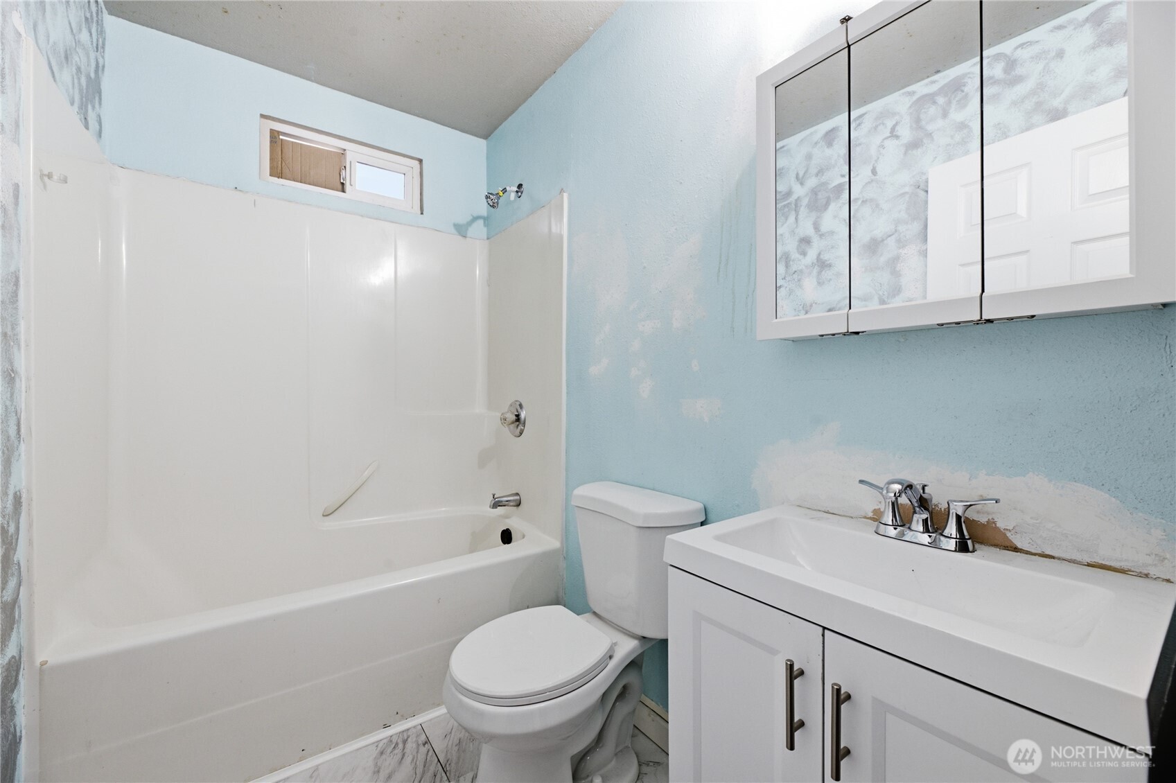 1210 S Union Avenue Property Photo 8