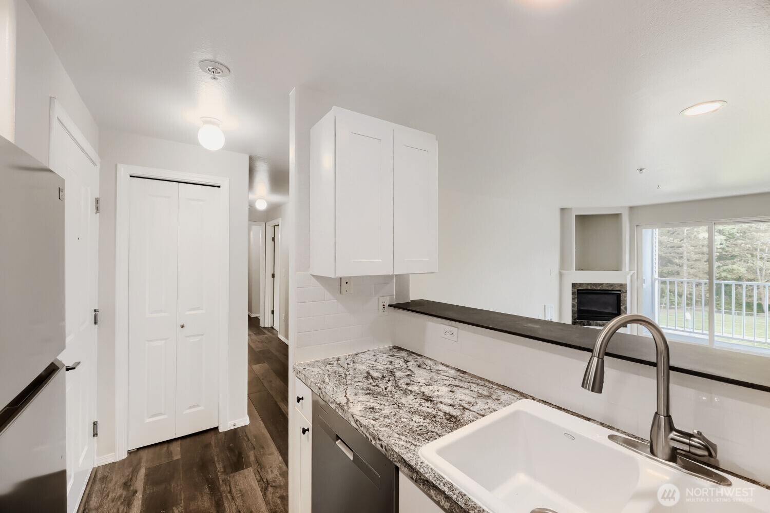 18621 Blueberry Lane B209 Property Photo 4