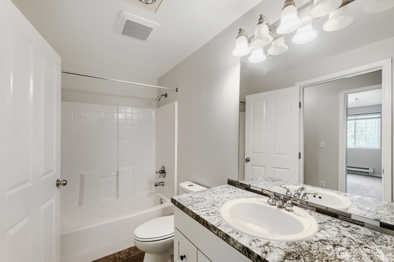 18621 Blueberry Lane B209 Property Photo 9