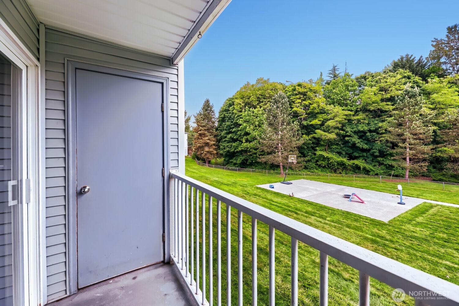 18621 Blueberry Lane B209 Property Photo 11