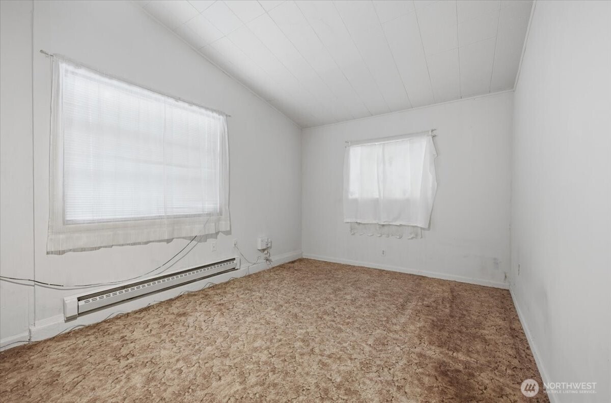 6309 193rd Street Property Photo 5