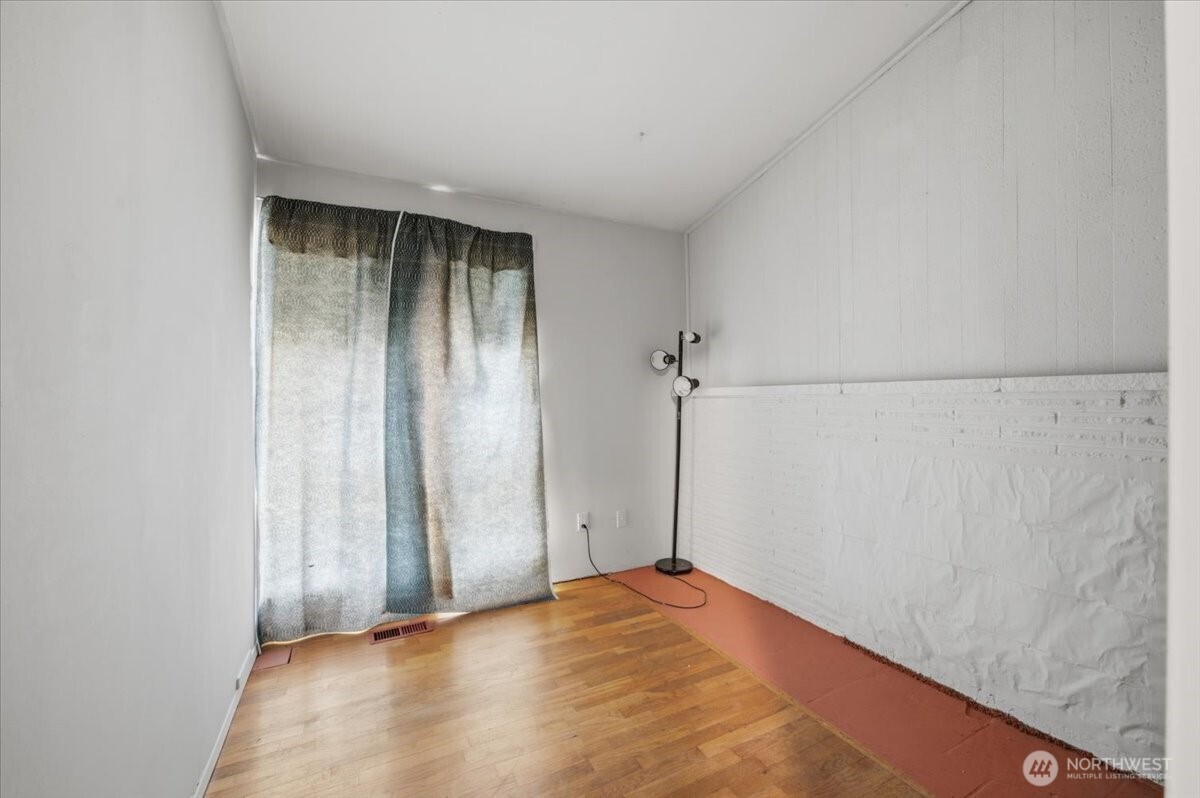 6309 193rd Street Property Photo 12