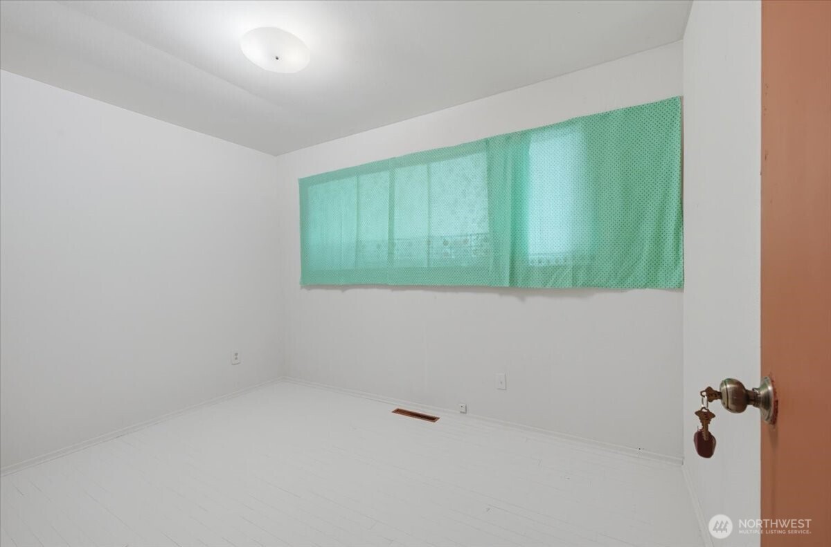 6309 193rd Street Property Photo 15