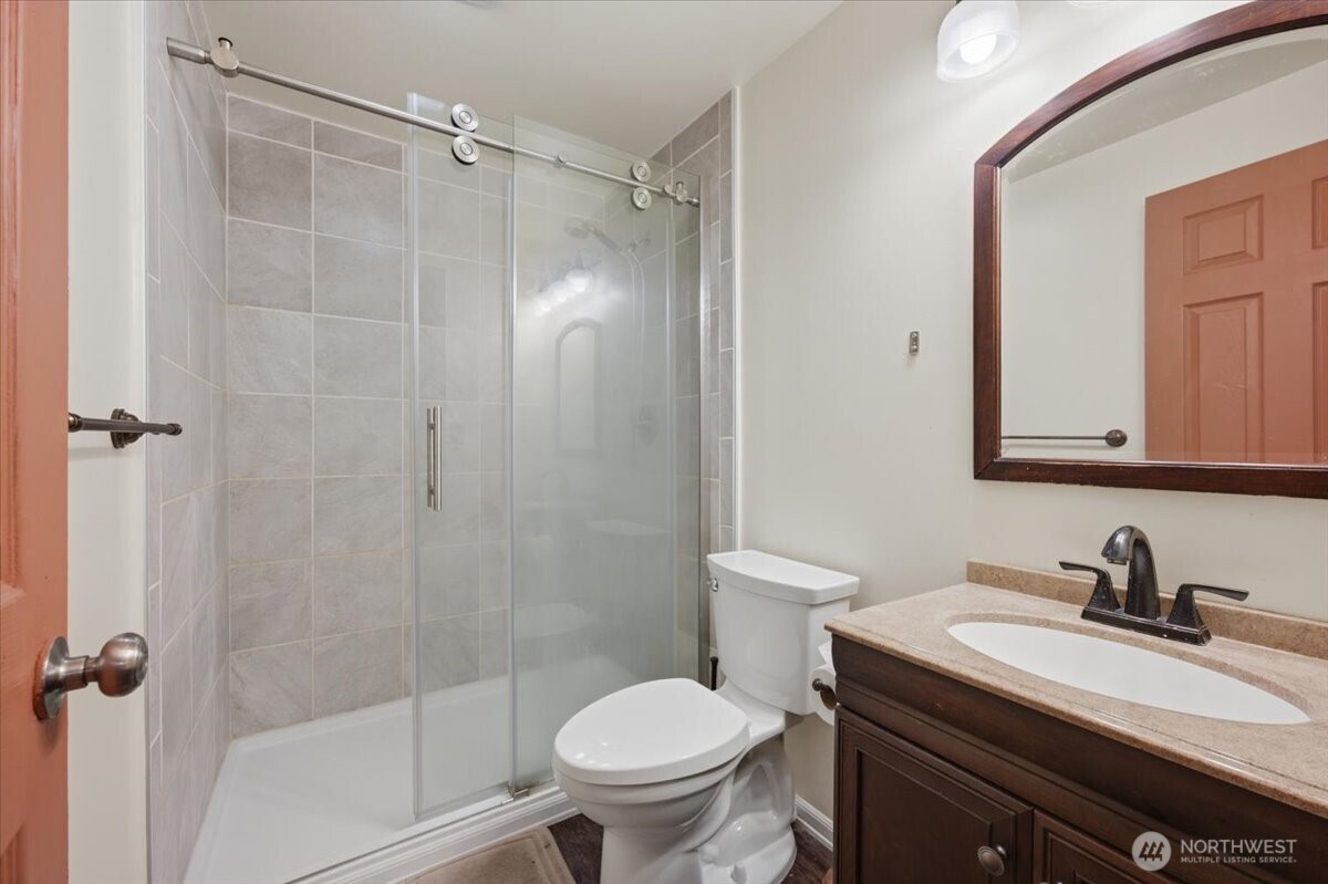 6309 193rd Street Property Photo 16
