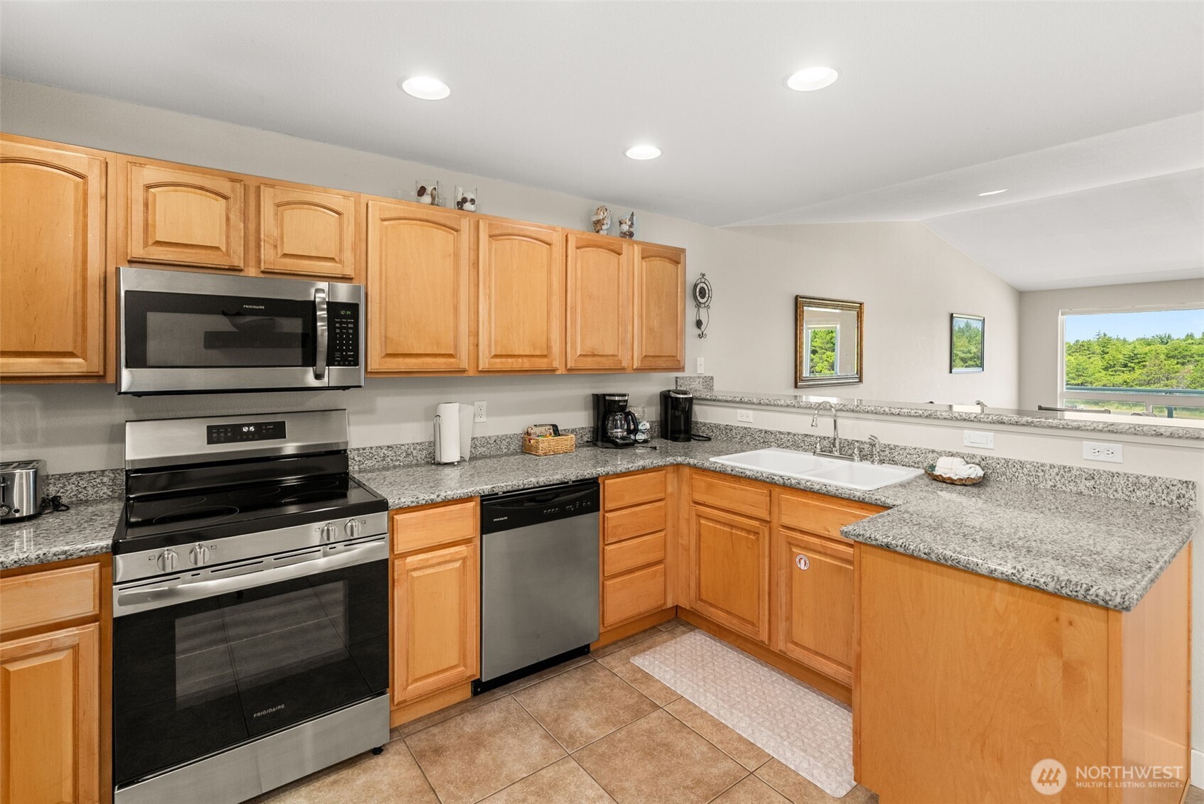 1600 W Ocean Avenue 1233 Property Photo 7