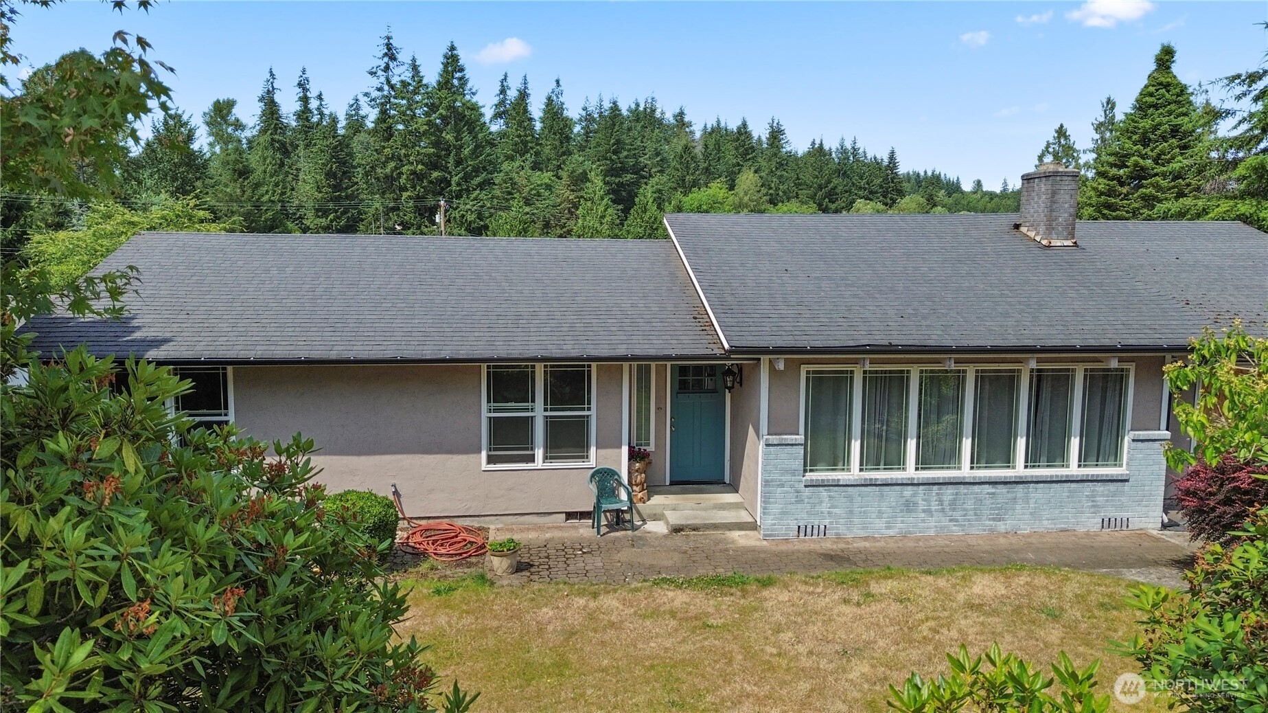 2407 255th Street Property Photo 2