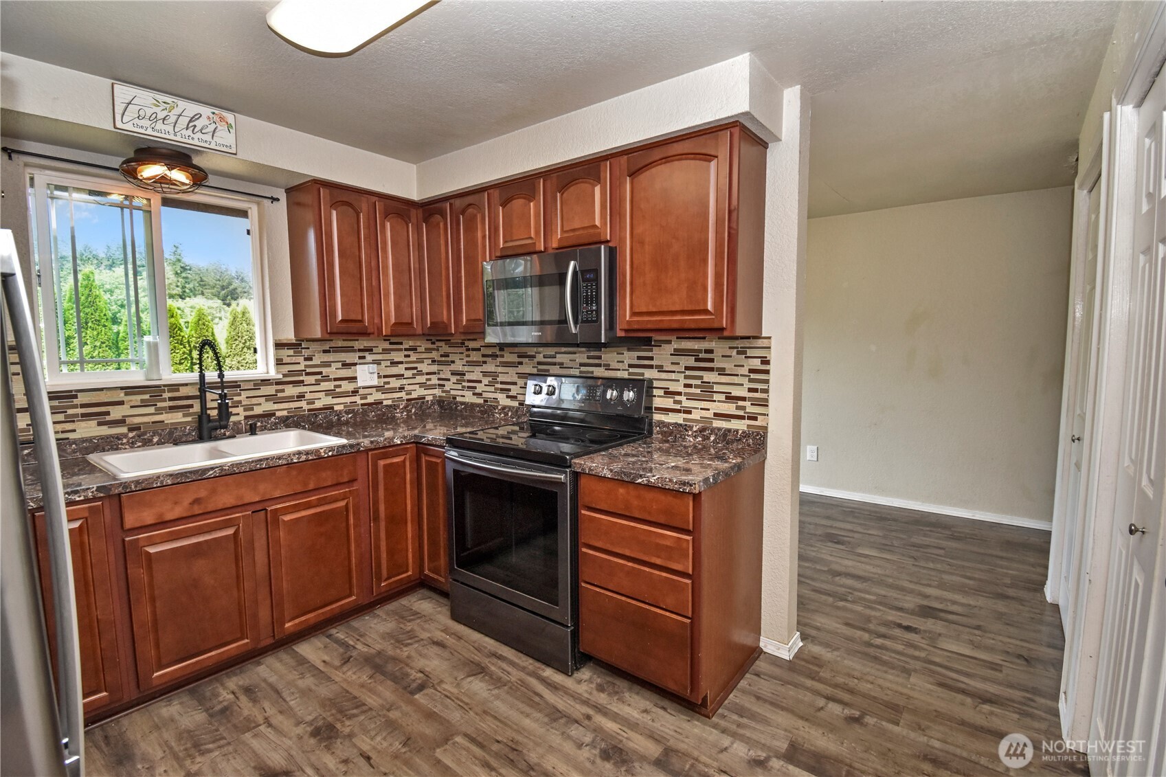 2407 255th Street Property Photo 20