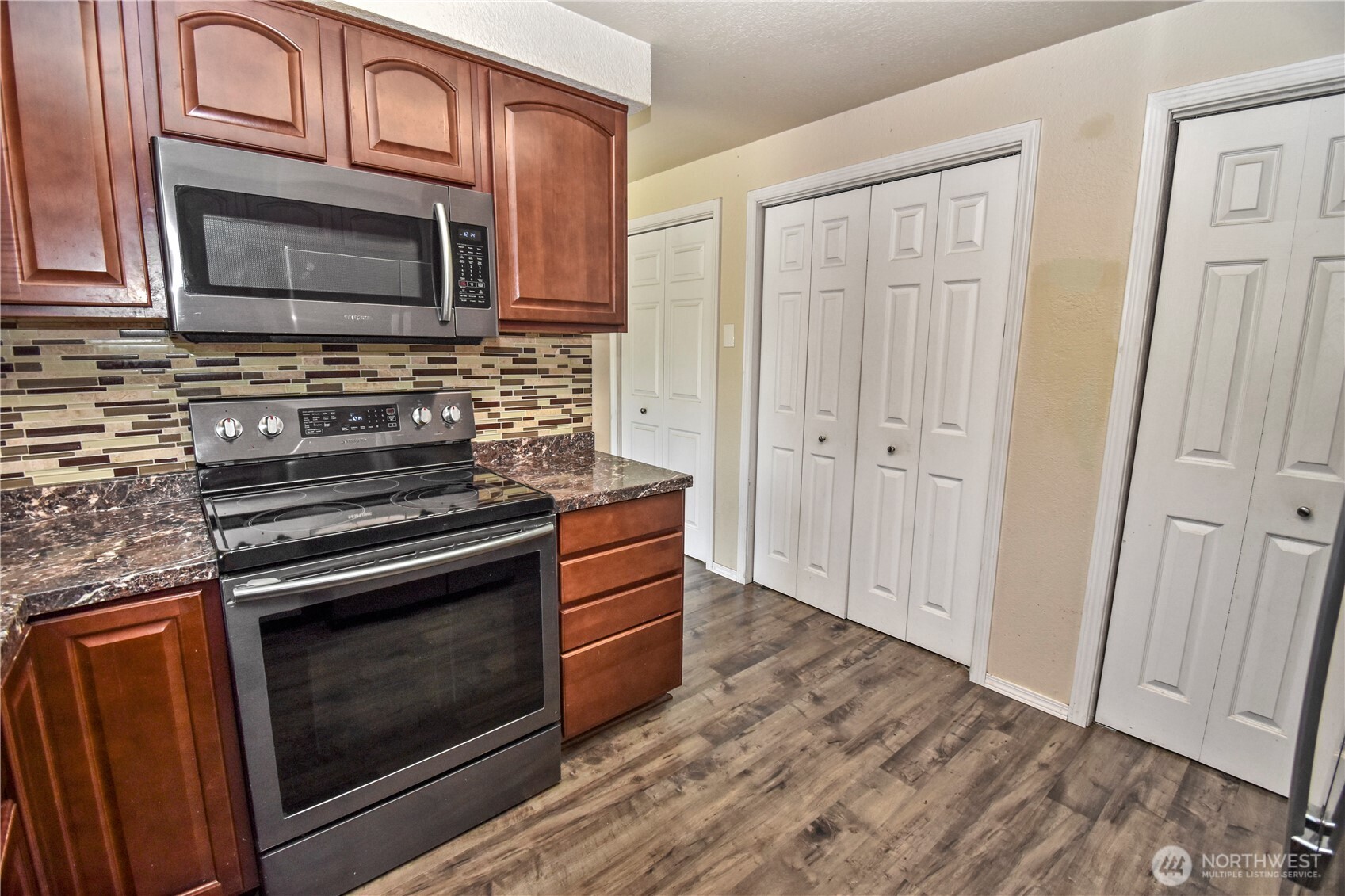 2407 255th Street Property Photo 23