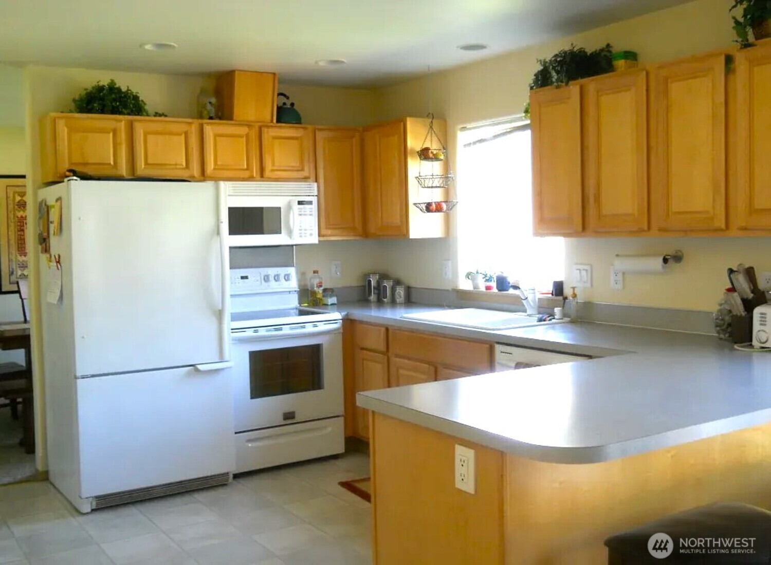 9124 Lewis Property Photo 6