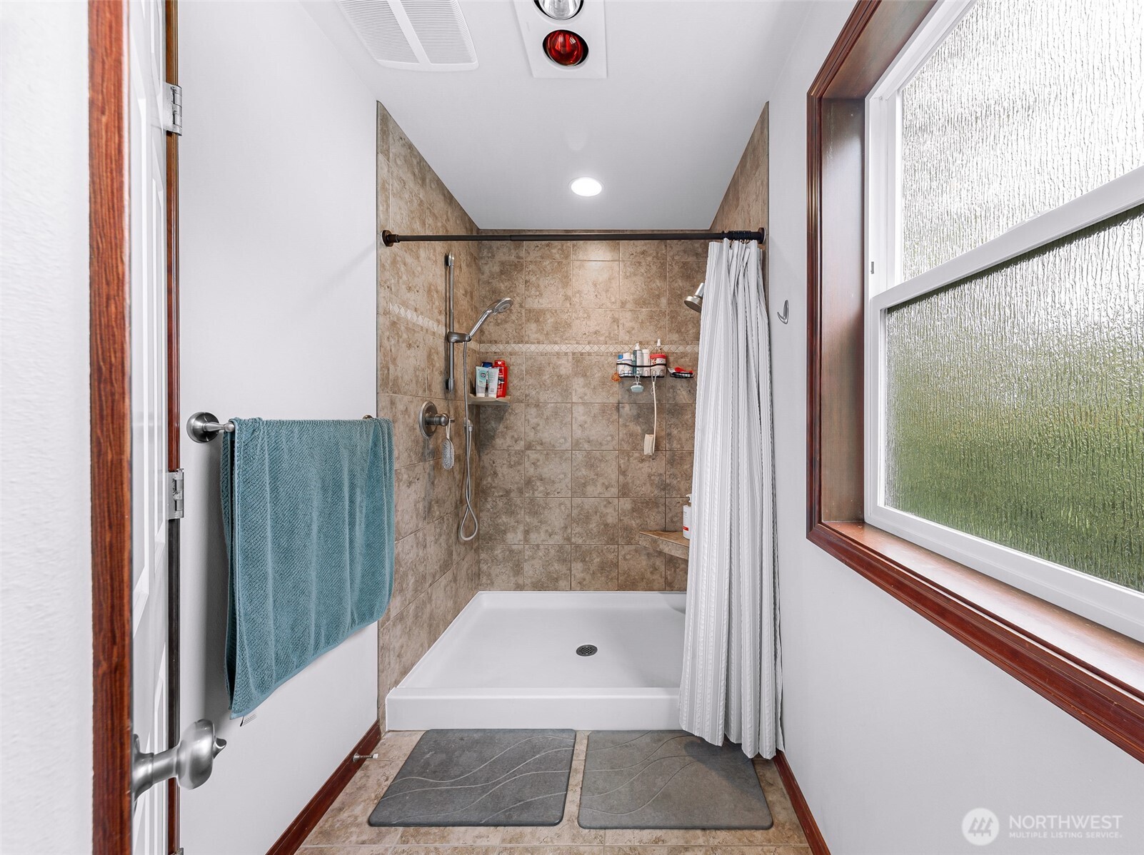 24723 Jim Creek Road Property Photo 22