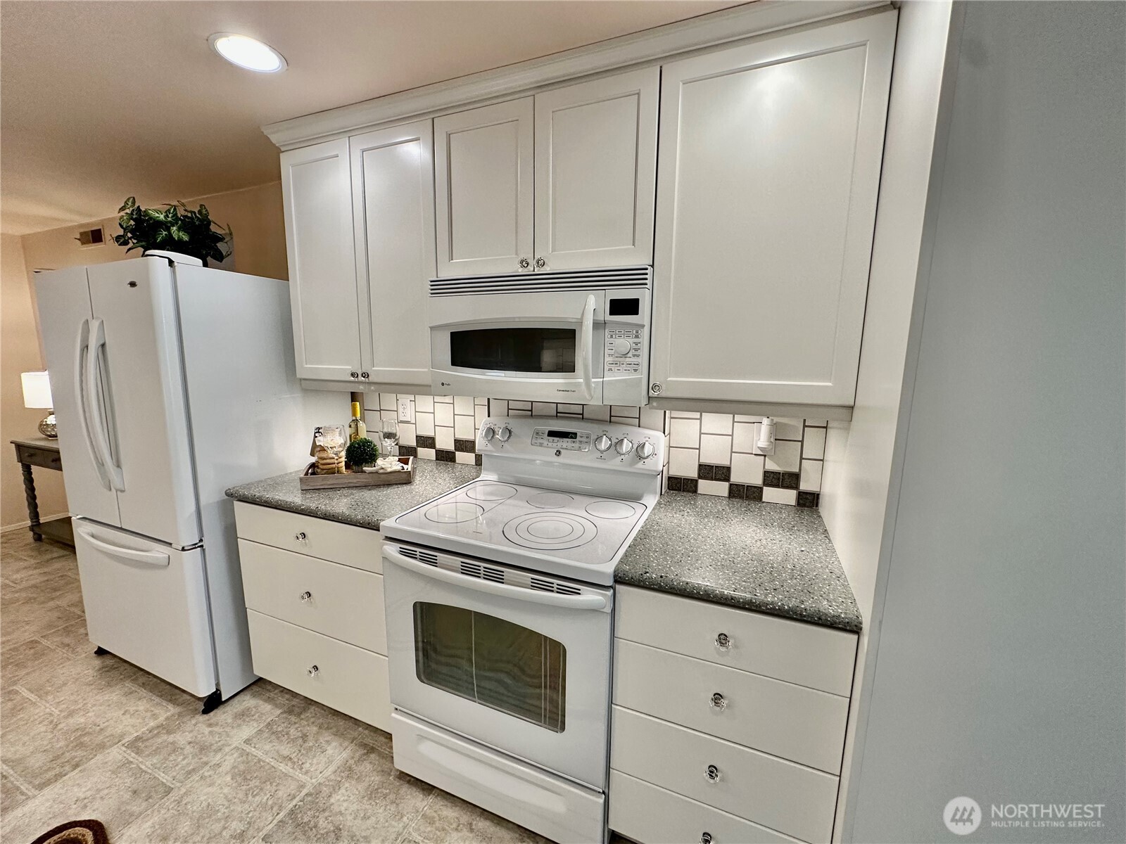 900 East Bay Drive A201 Property Photo 19