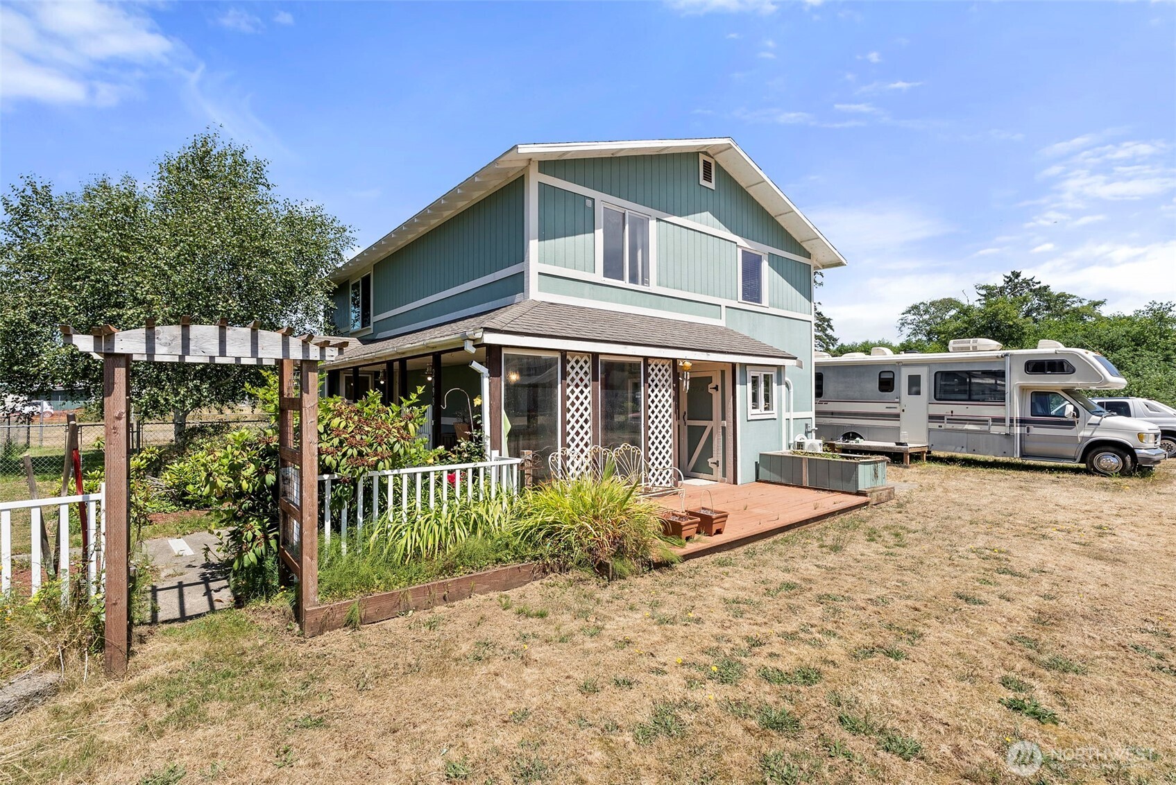 2098 State Route 105 Property Photo 1