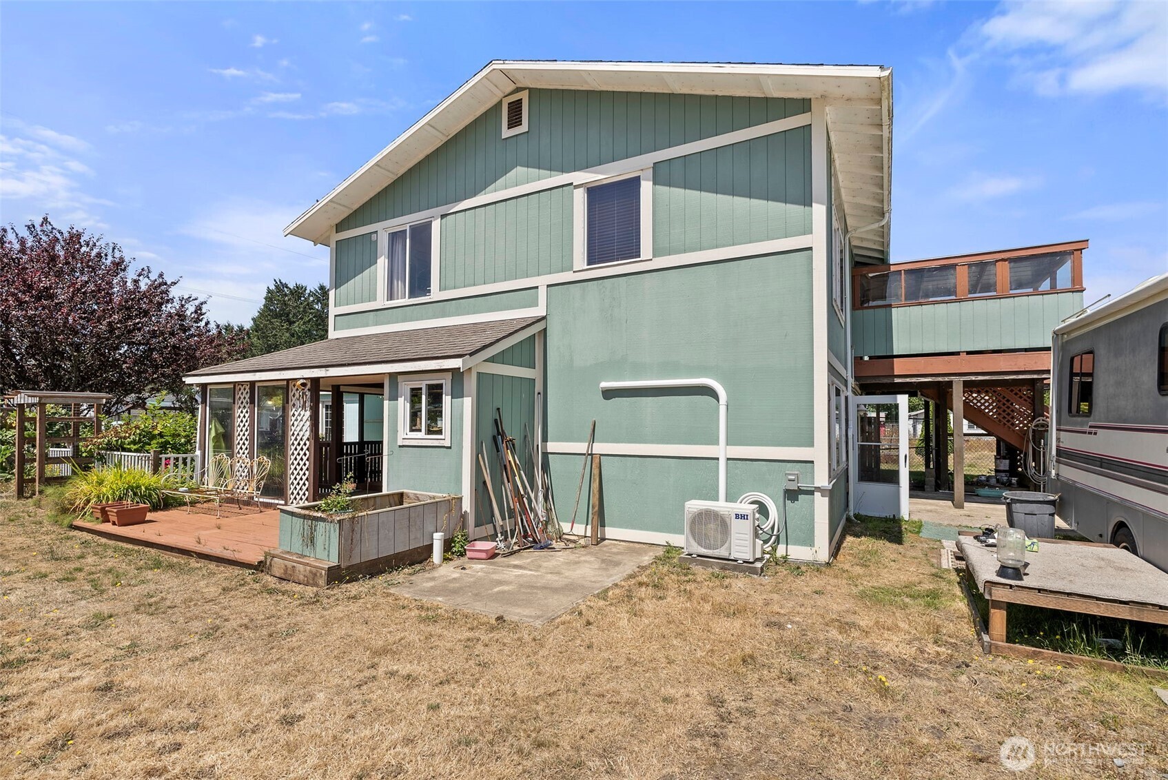 2098 State Route 105 Property Photo 6