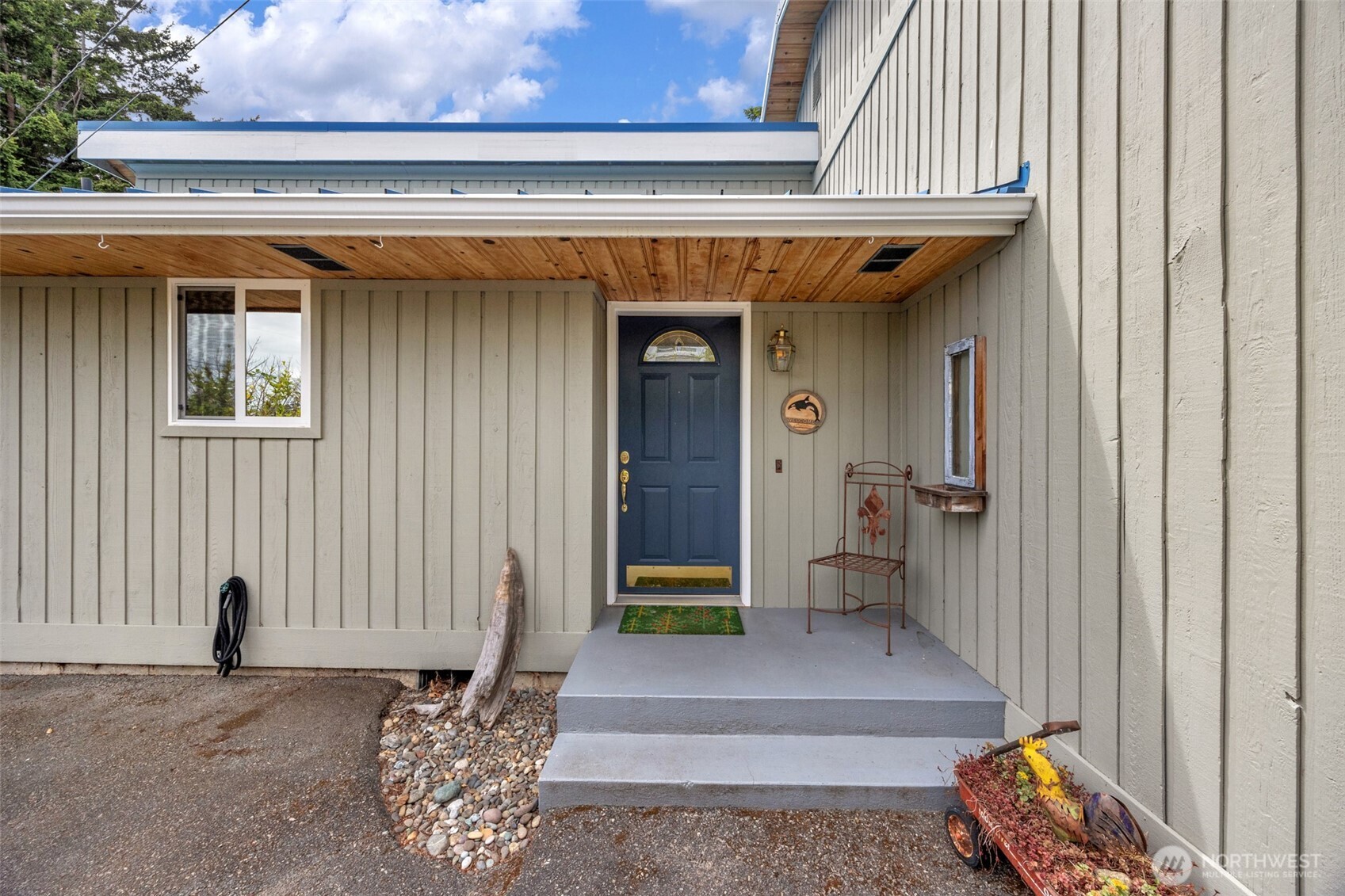 1011 43rd Street Property Photo 3