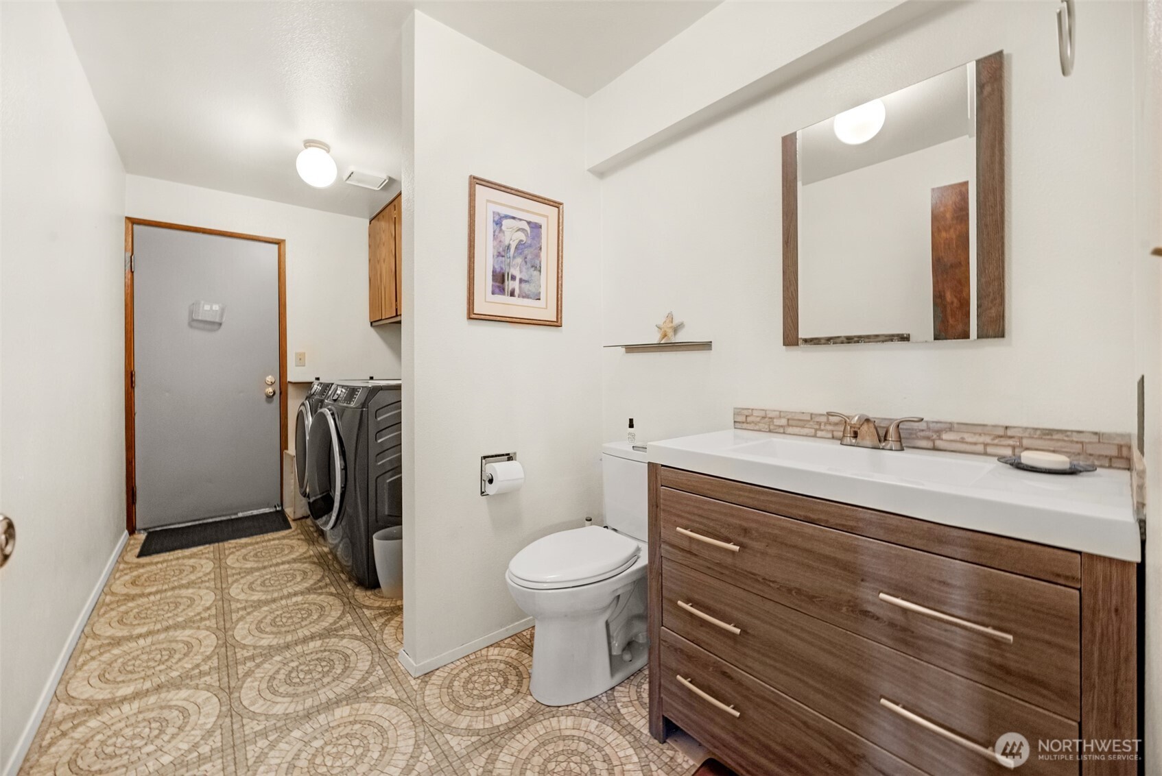 1011 43rd Street Property Photo 7