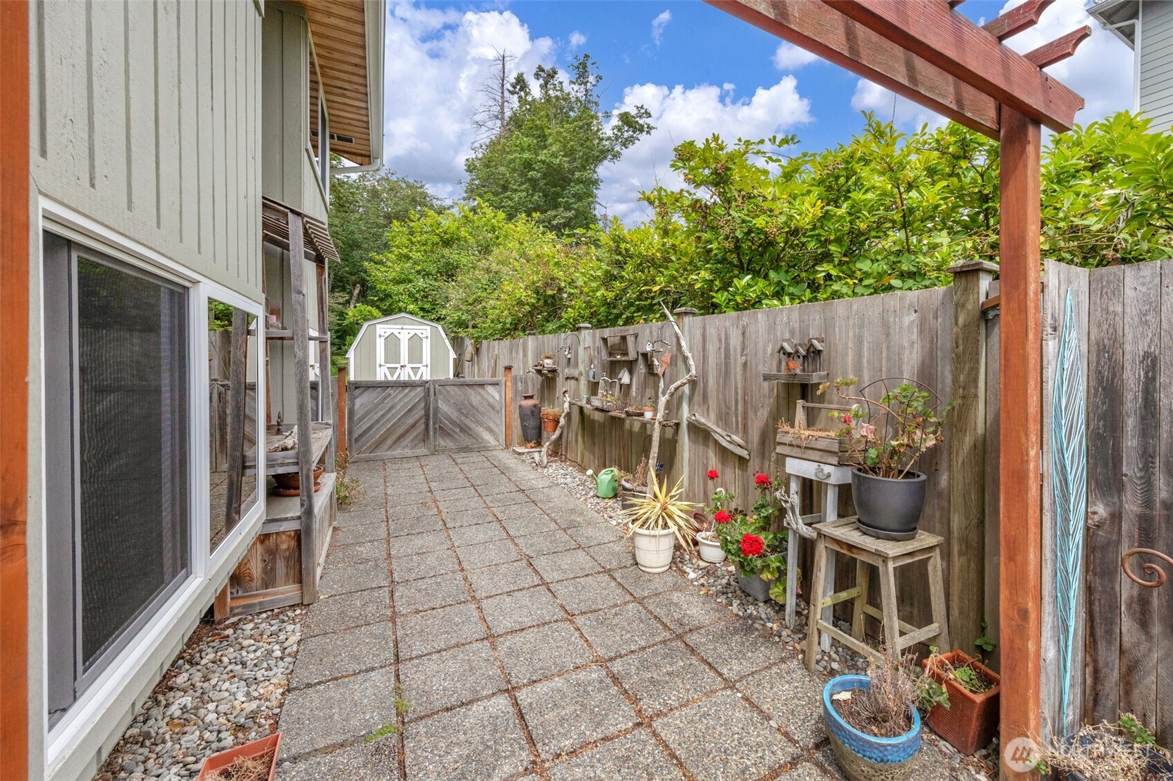 1011 43rd Street Property Photo 26