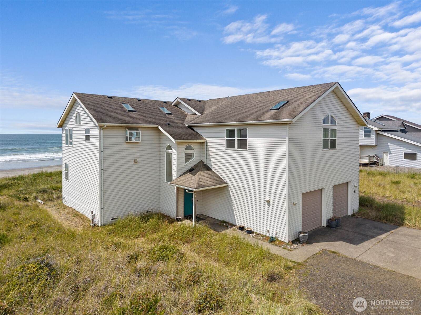 511 Dune Crest Drive Property Photo 1