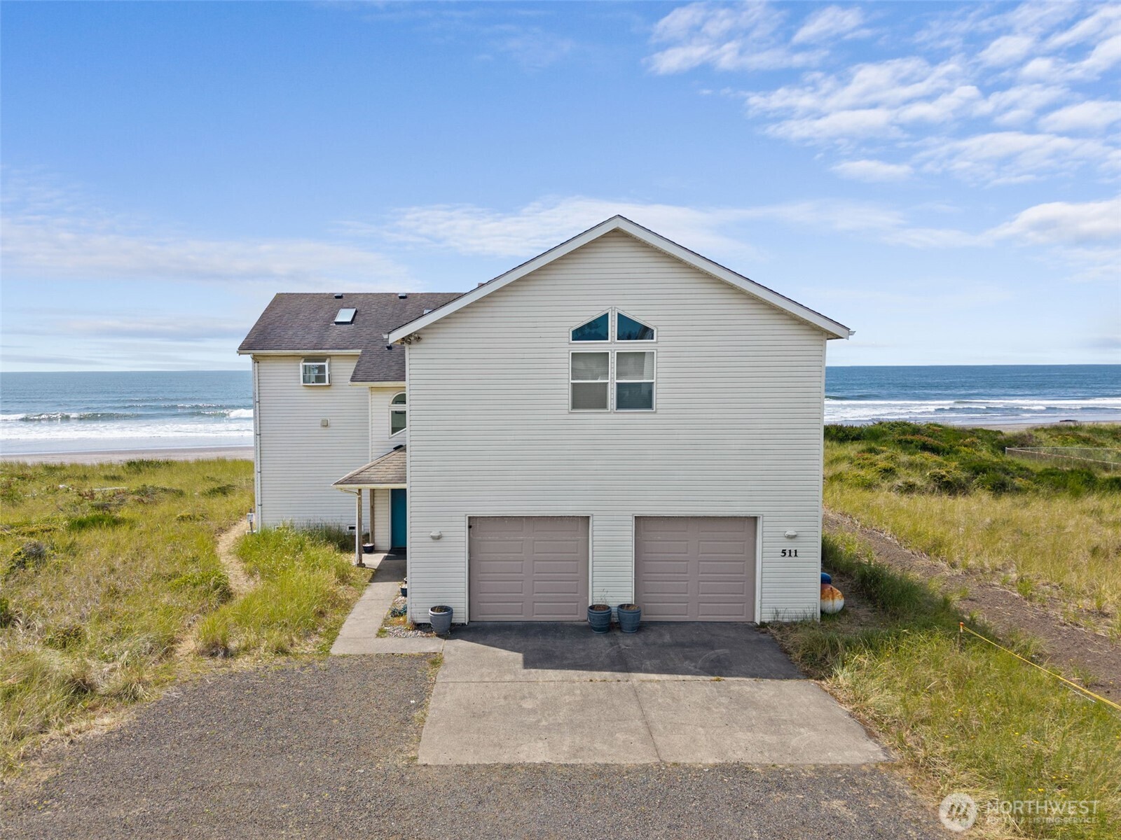 511 Dune Crest Drive Property Photo 2
