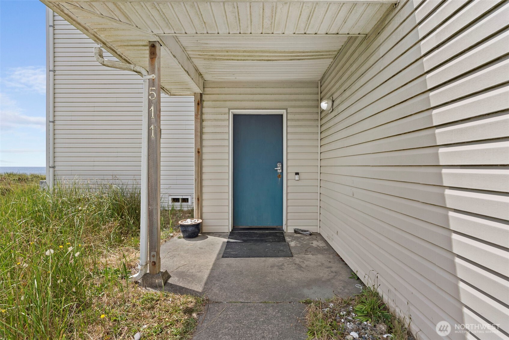 511 Dune Crest Drive Property Photo 5