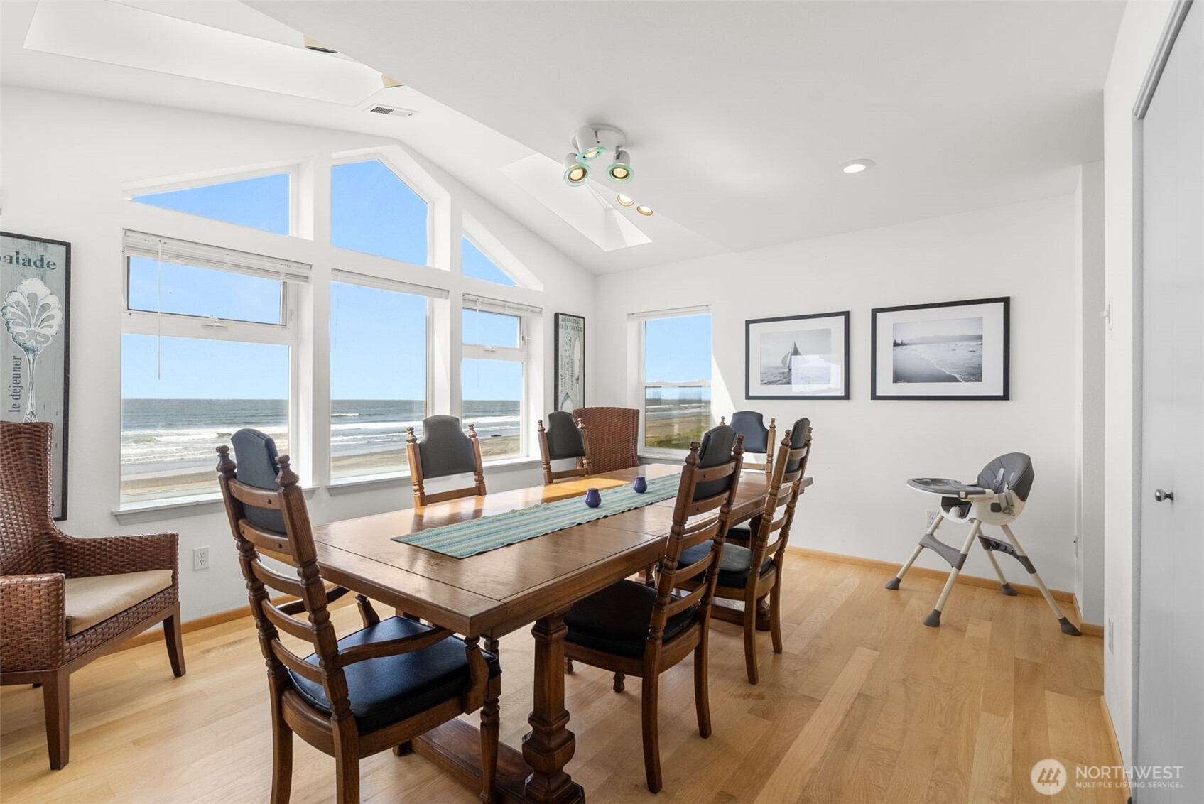 511 Dune Crest Drive Property Photo 17