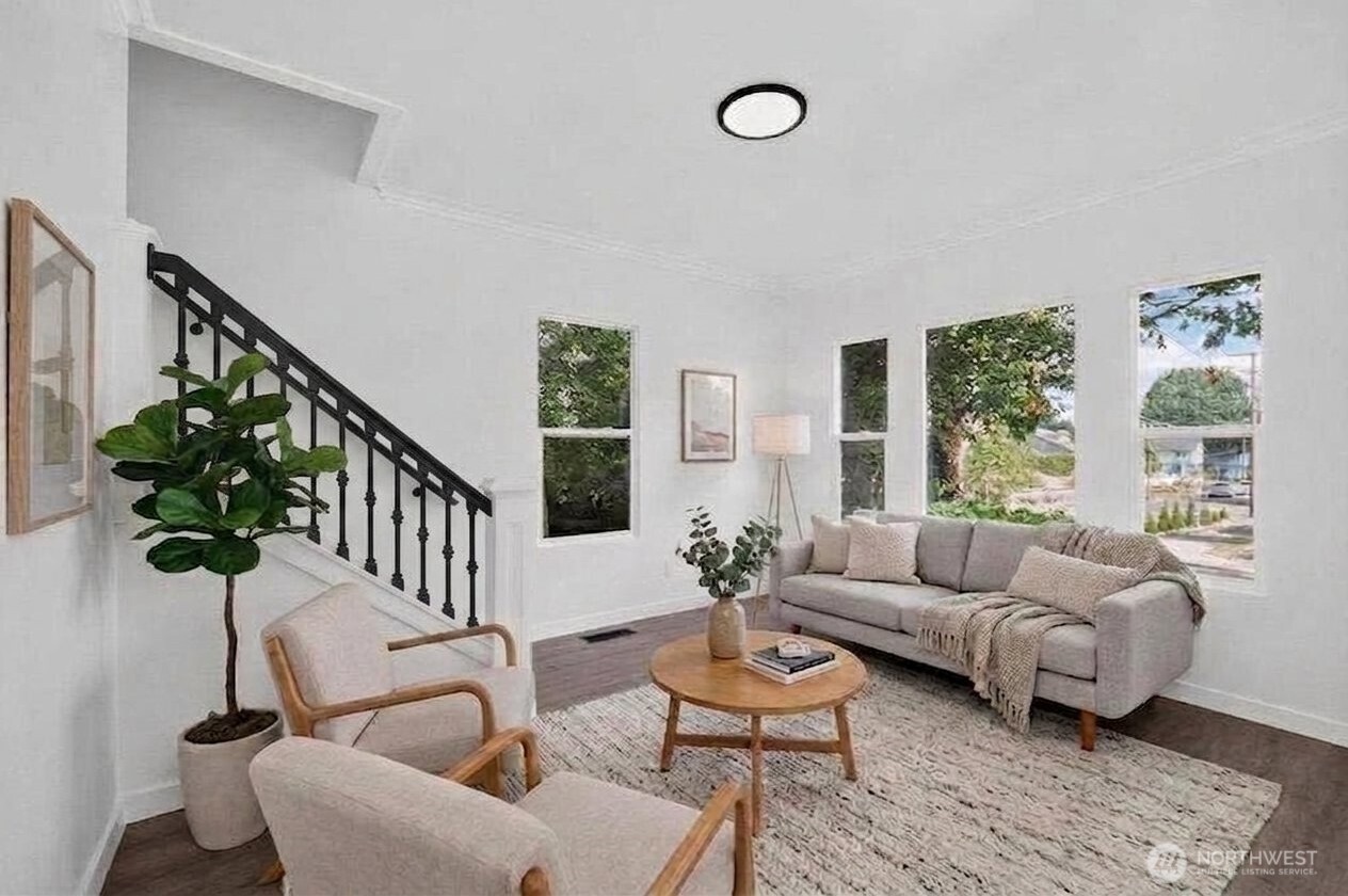 1737 6th Street Property Photo 3