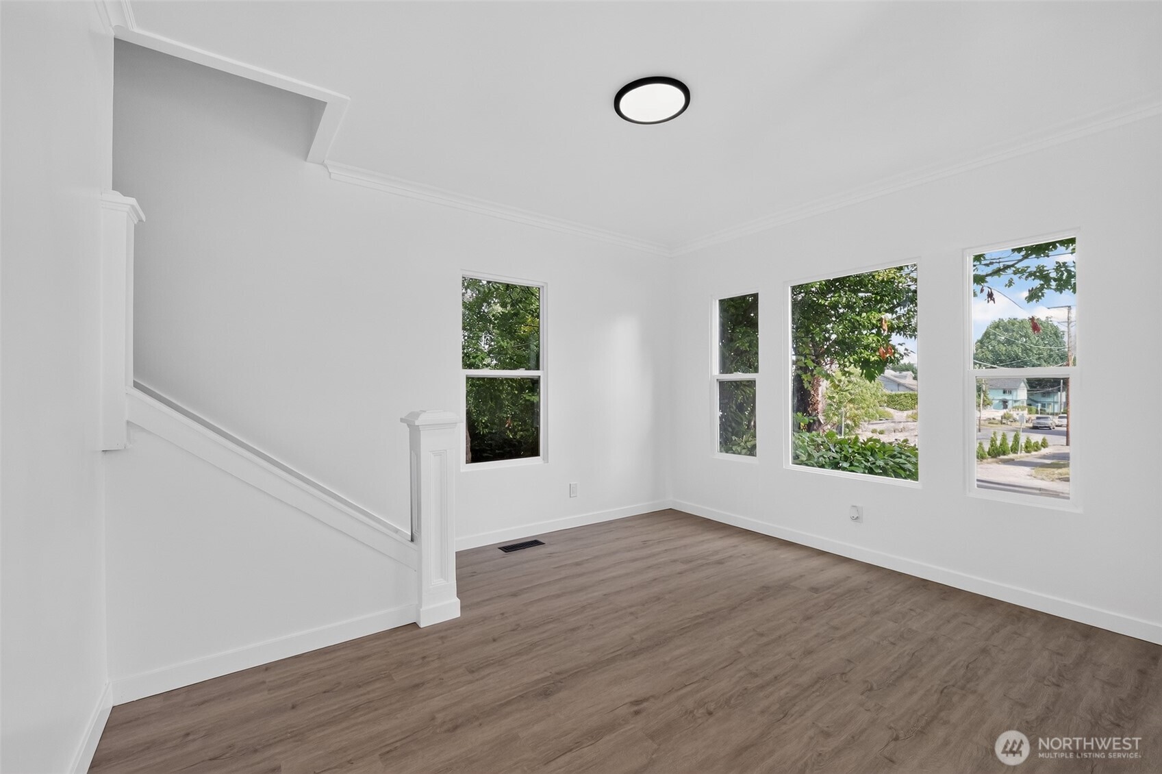 1737 6th Street Property Photo 4